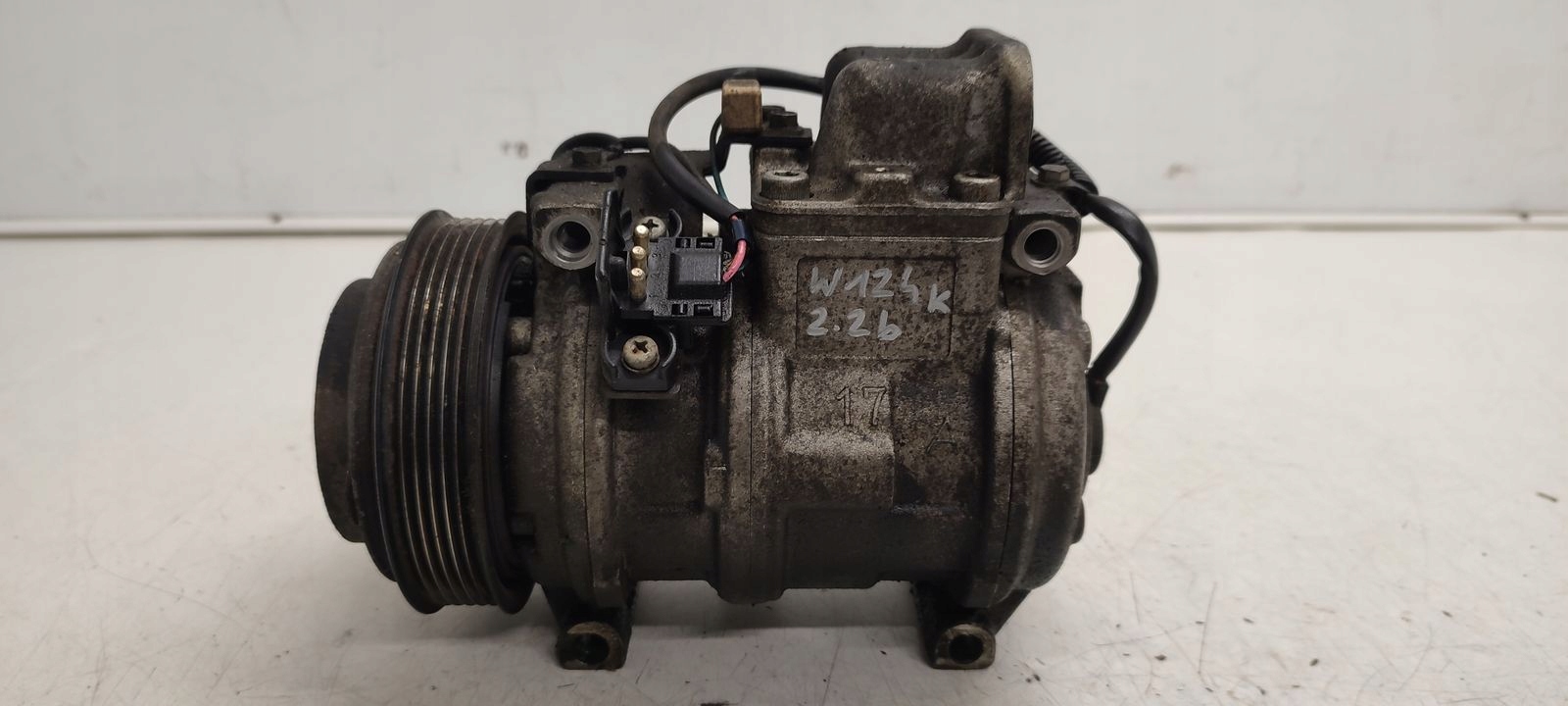compressor of the air conditioning compressor; Mercedes W124 2,2b