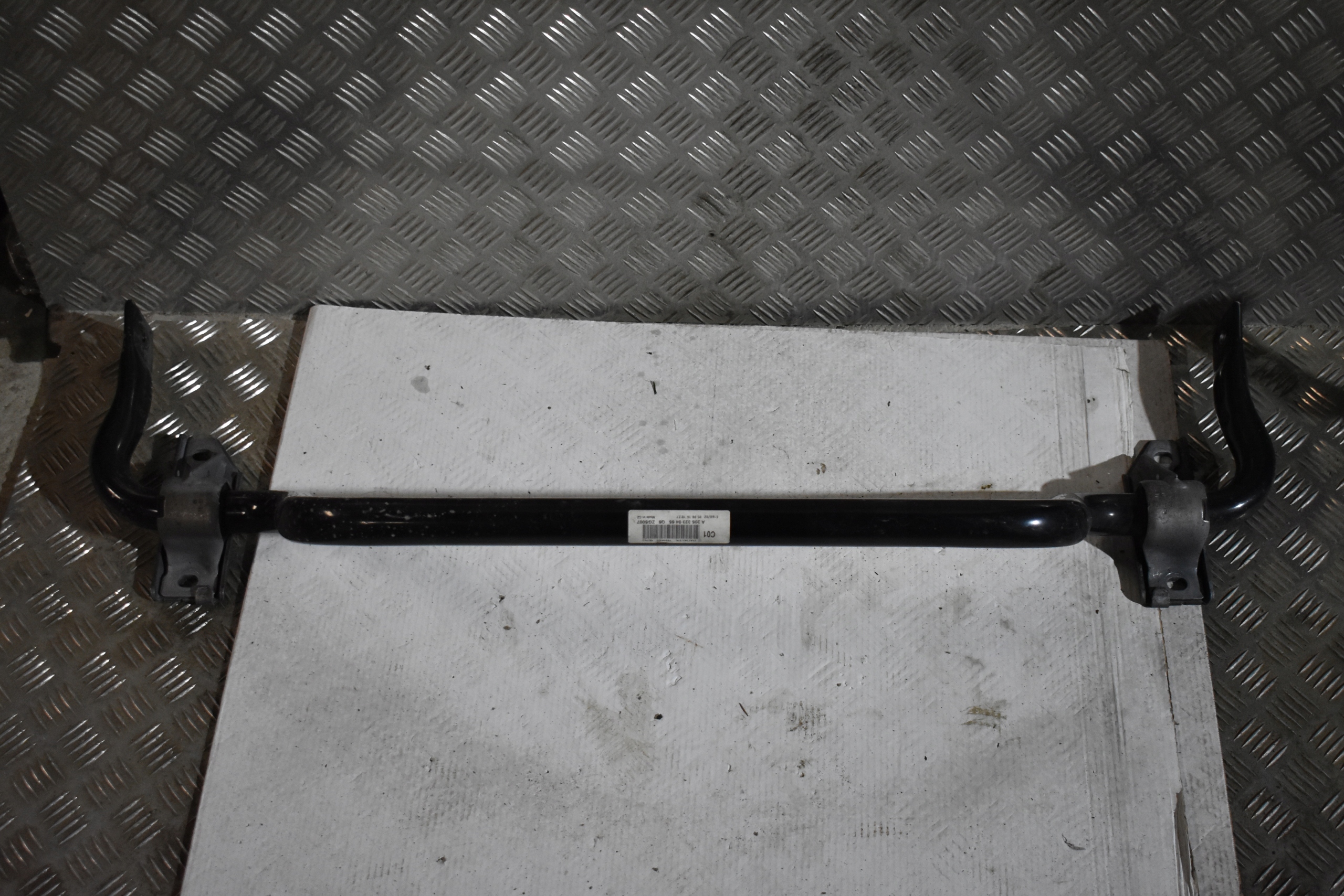 IDEALNY STABILIZATOR front MERCEDES W205 1