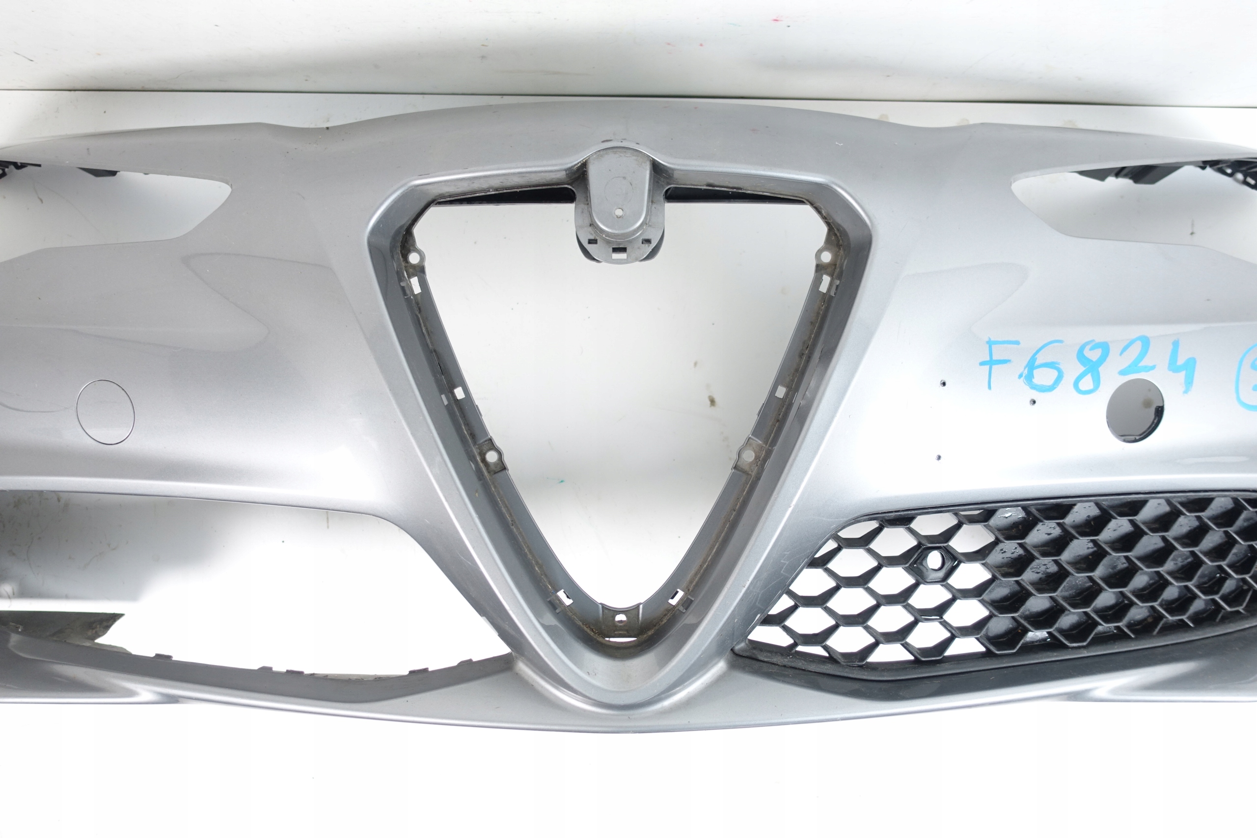 ALFA ROMEO GIULIA 2016- ZDERZAK PRZÓD PRZEDNI 50556562 Producent części Alfa Romeo OE