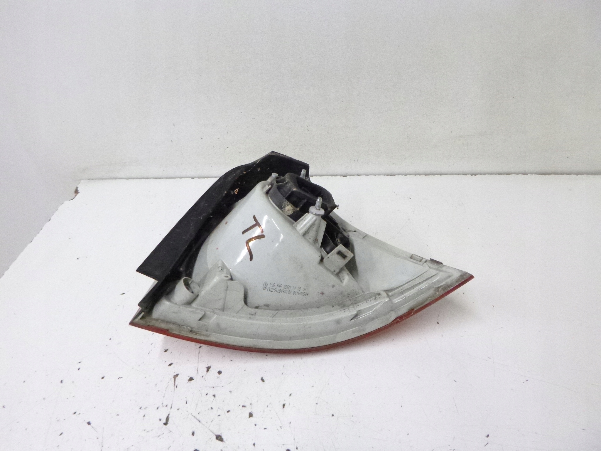 light rear left VW Volkswagen Golf V 3D 2006r. 1K6945095N