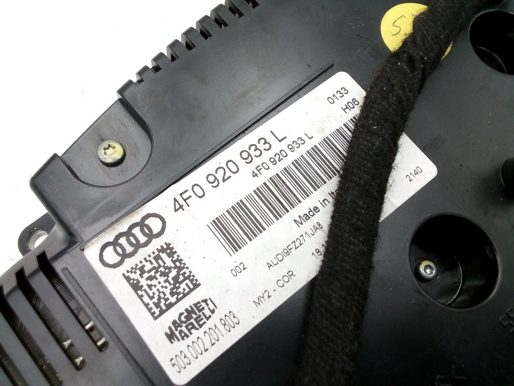 Audi A6 C6 dials dials predkosciomierz 4F0920933L