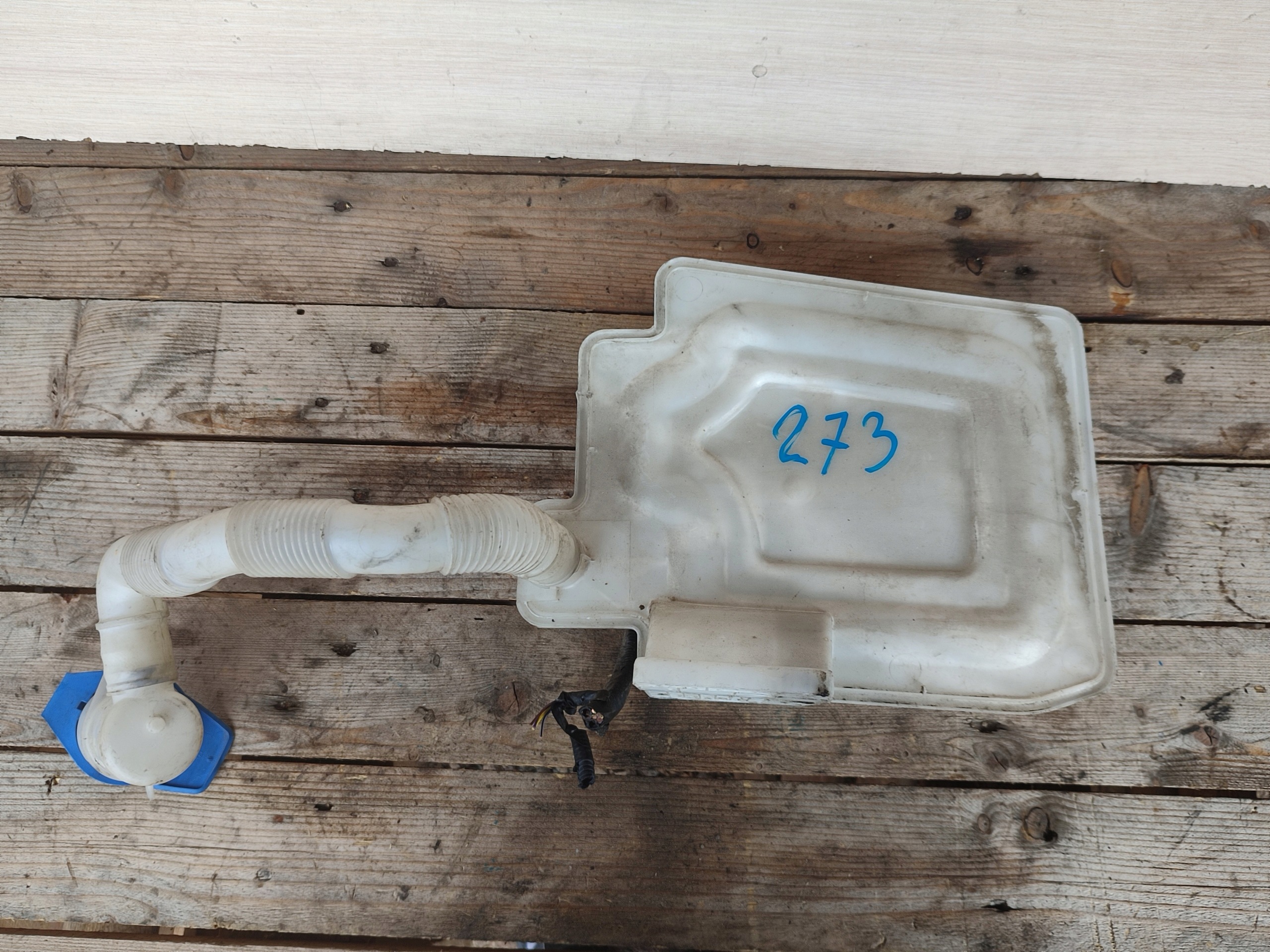 Skoda OE 1K0955453Q washer fluid tank