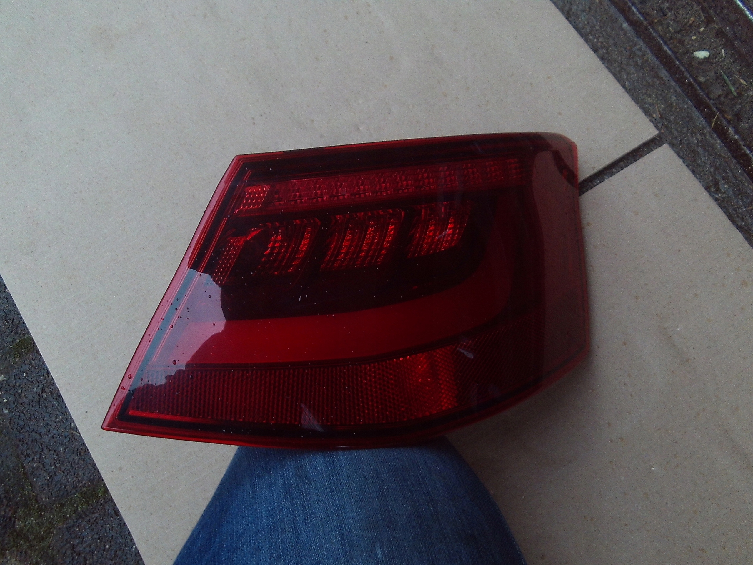 Audi A3 8V Rückleuchte 8V3945096B Rearlamp - Thumbnail 1