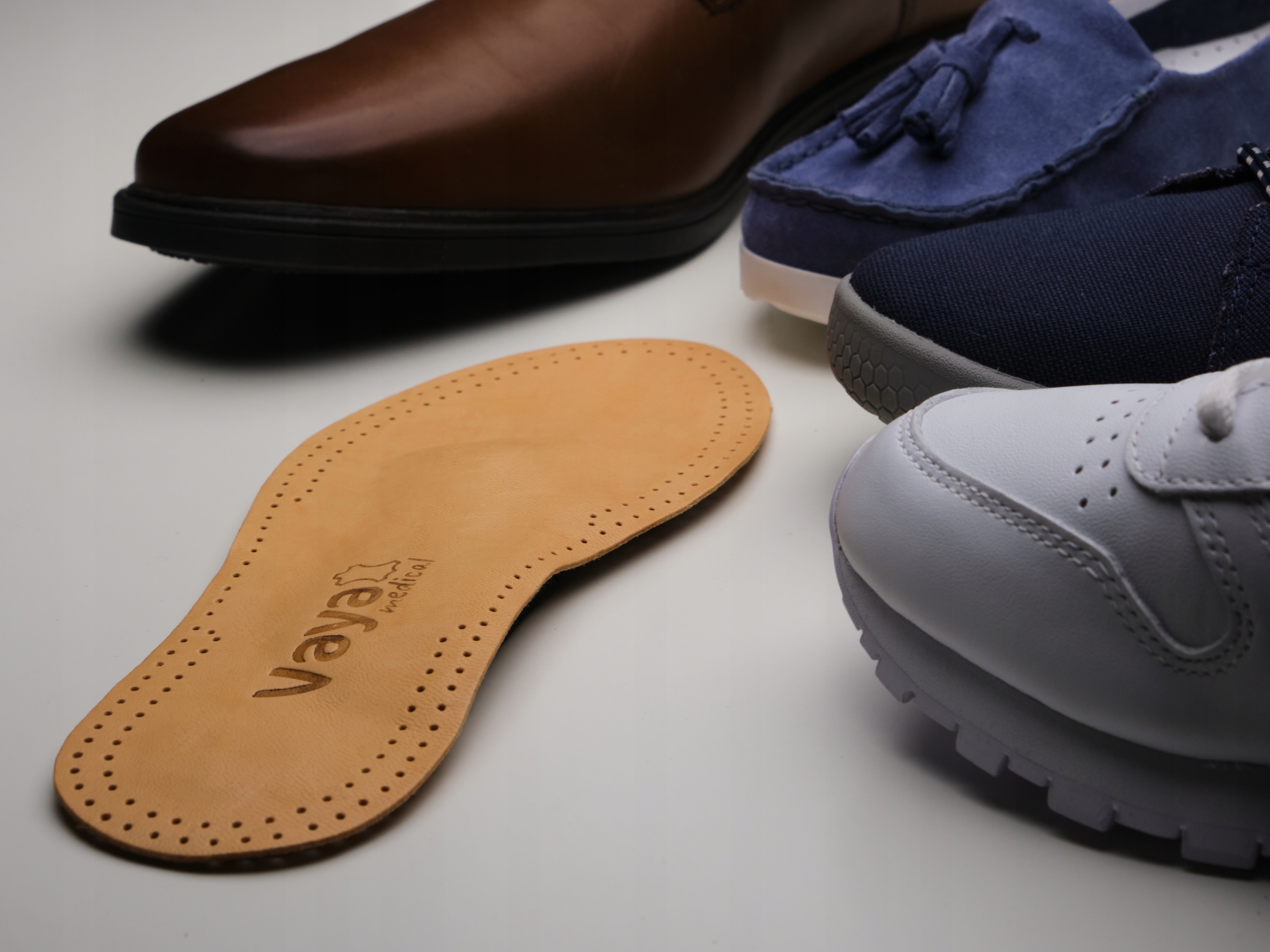 WKŁADKI ORTOPEDYCZNE NA PŁASKOSTOPIE DO BUTÓW 41 Kolor dominujący brązowy