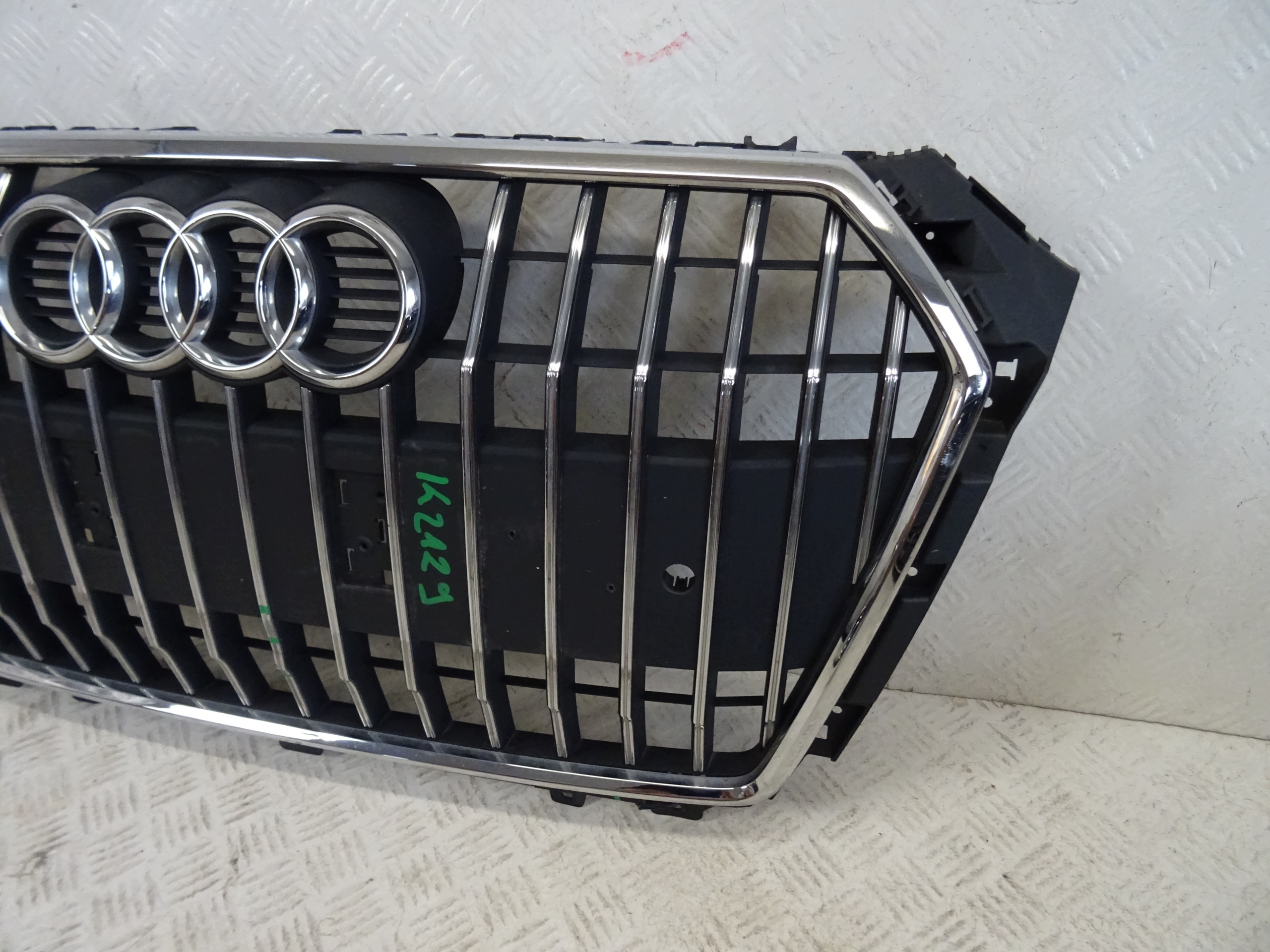 grill grille front front AUDI A4 B9 ALLROAD 8W0 8W0853651R