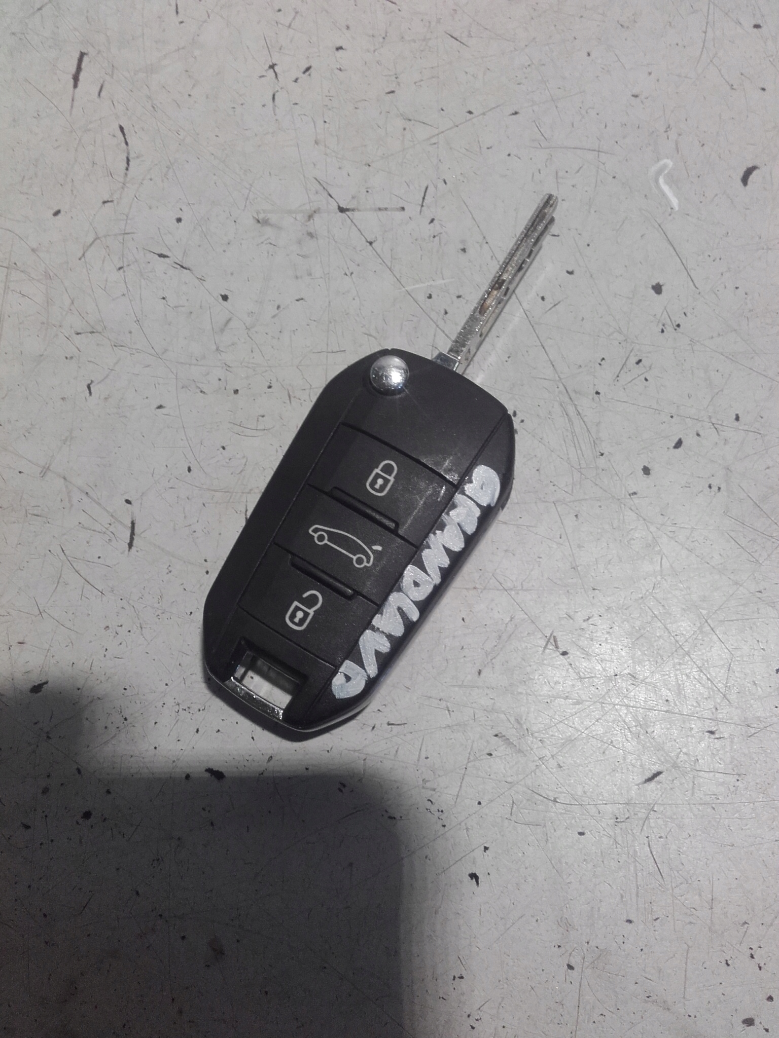 OPEL GRANDLAND CORSA F KLUCZYK PILOT Numer katalogowy części 9811802277