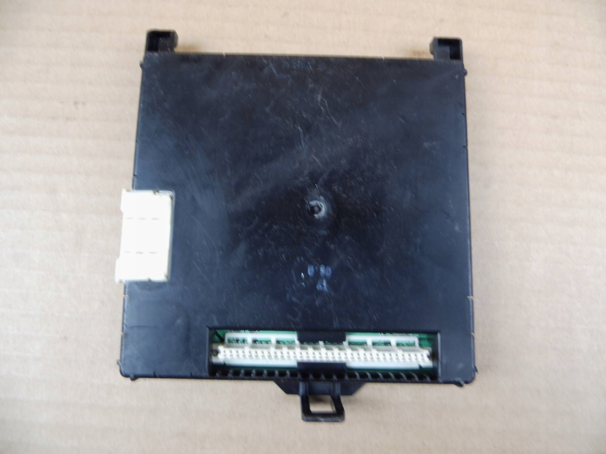 Toyota Yaris III module computer control unit komfortu MPX BODY 89221-0D110