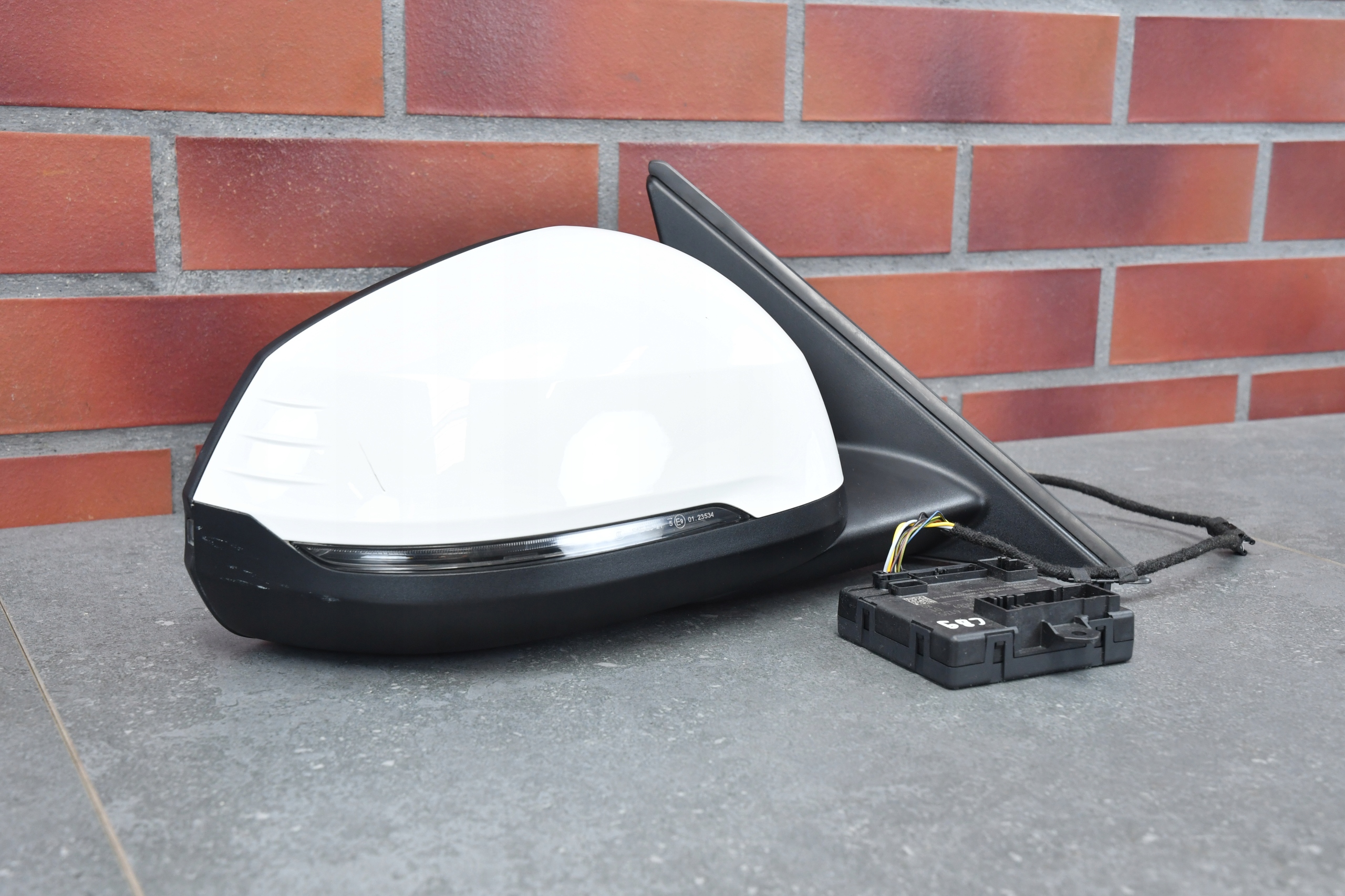 mirror right BMW X1 U11 A300 complete 5A67614