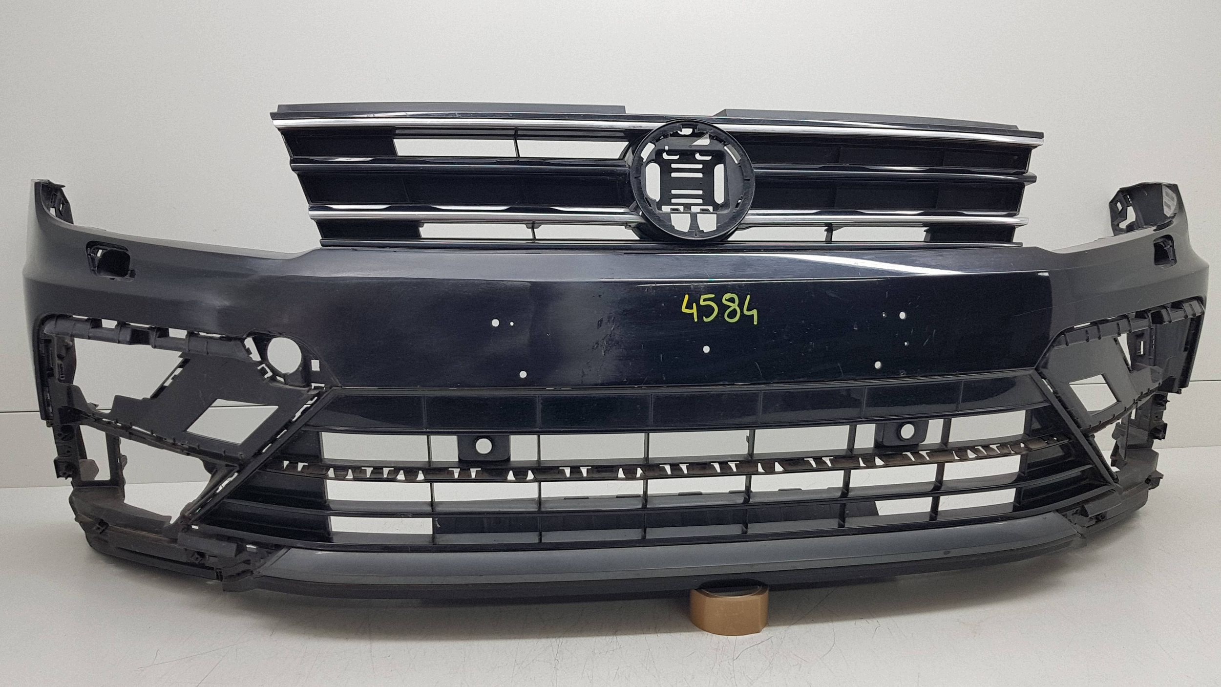 VW TIGUAN 2 II 5NA R-LINE 2017 - bumper front 5NA.807.221.B