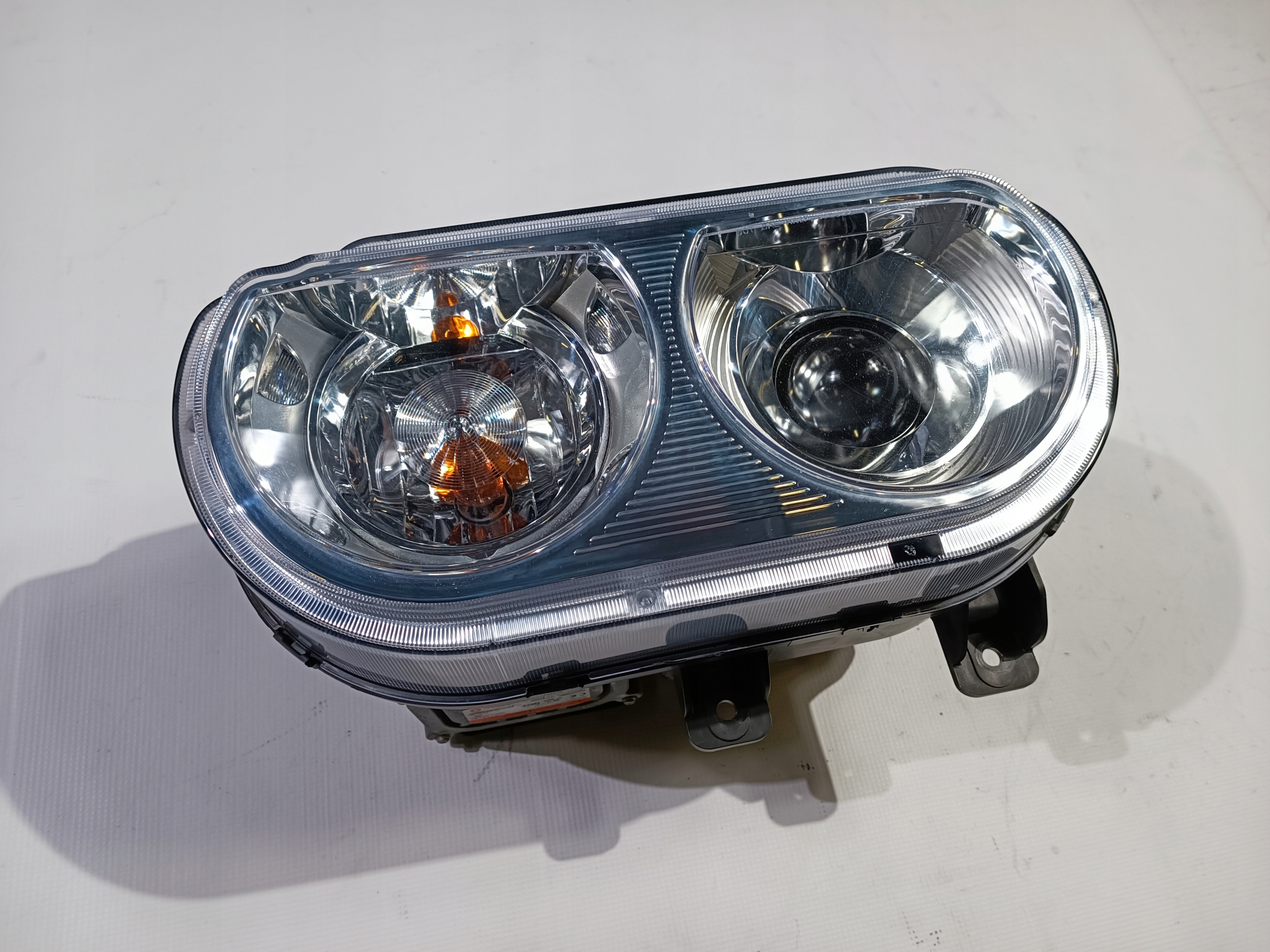 light front left xenon Dodge Challenger 2008-2014