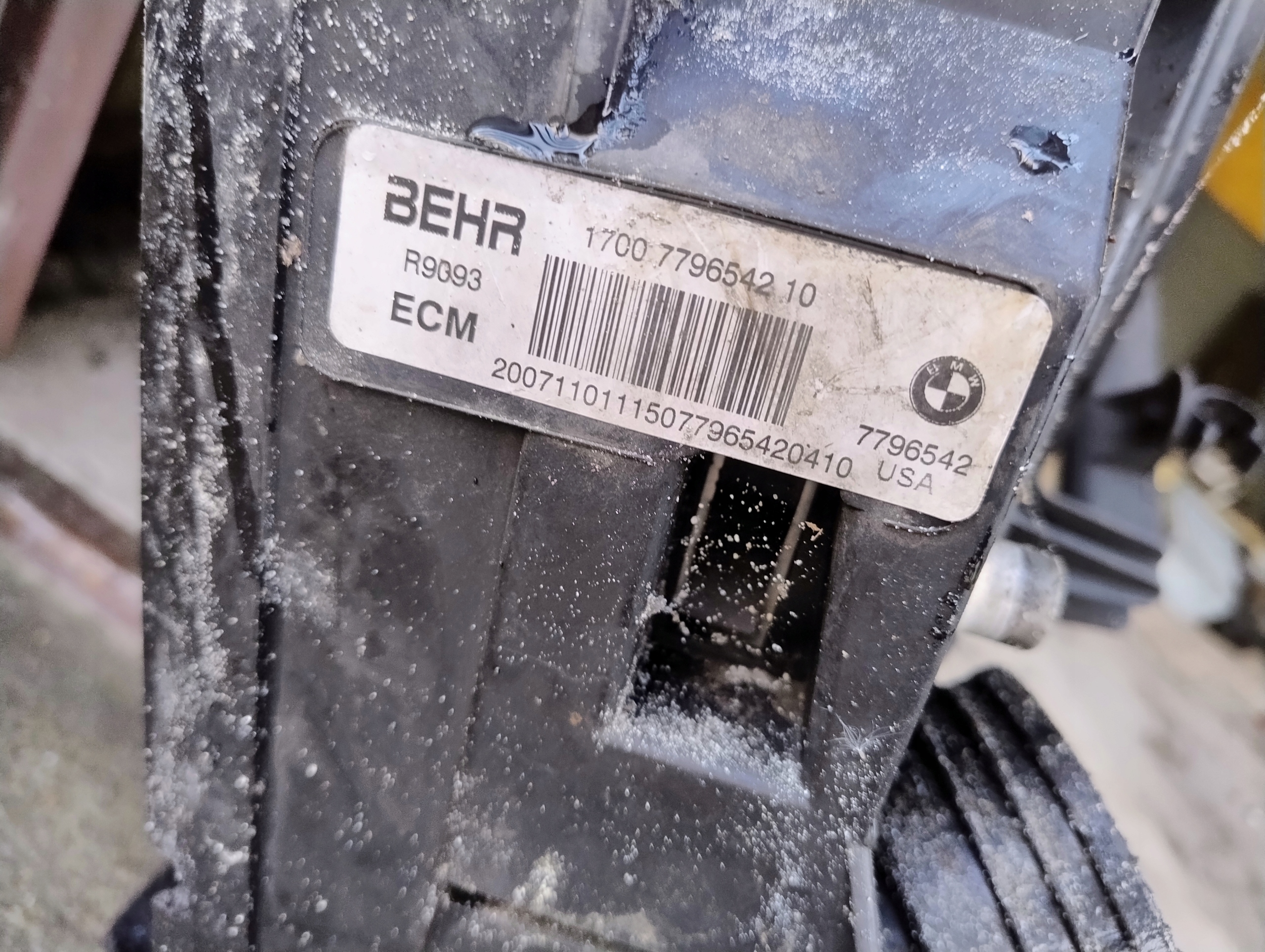 KOMPLET chladiče ventilátor BMW X5 E70 3.0D 7796542