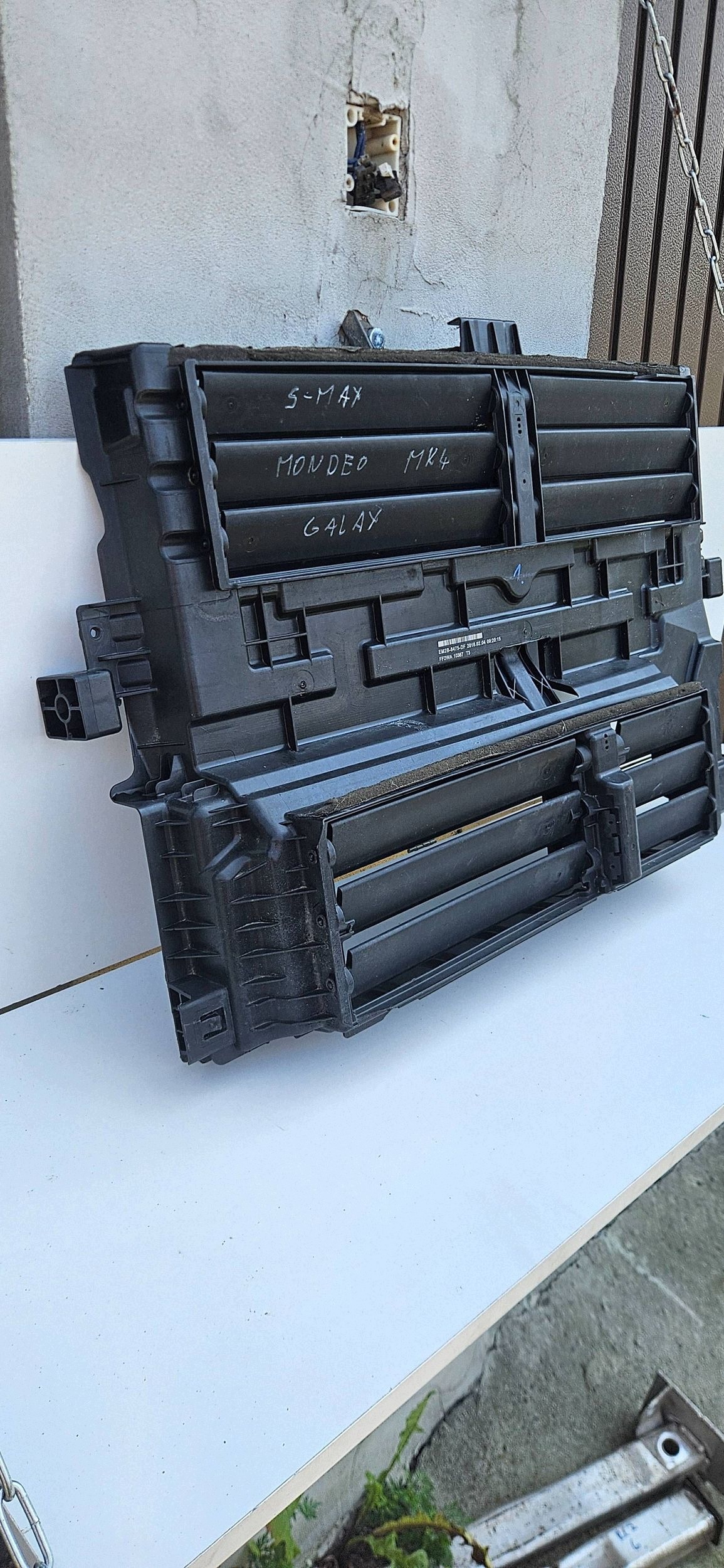 Ford S-MAX Galaxy Mondeo 14- blinds air line blinds drain air EM2B8475DF