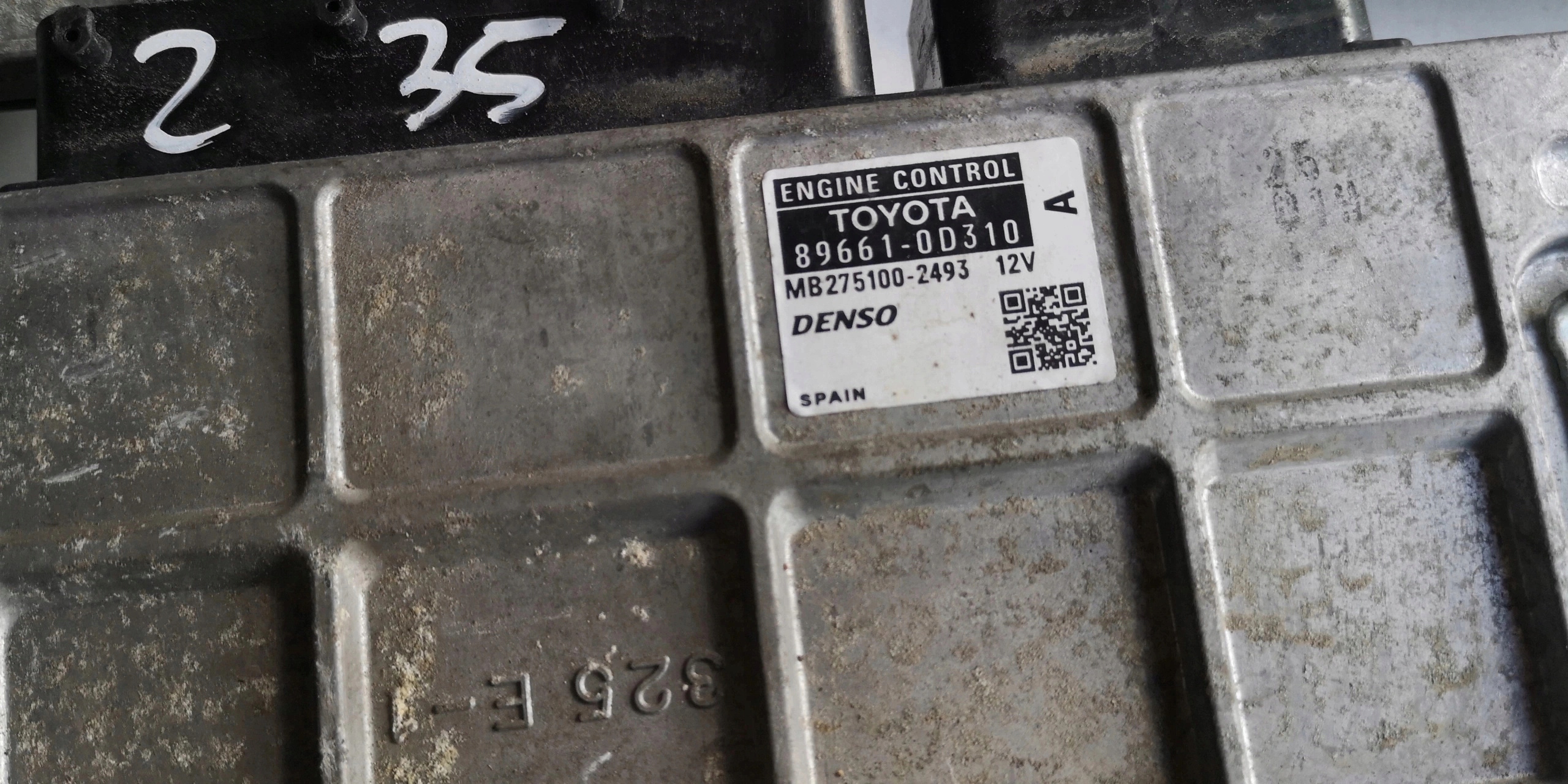 Computer ECU TOYOTA YARIS 89661-0D310 MB275100-249