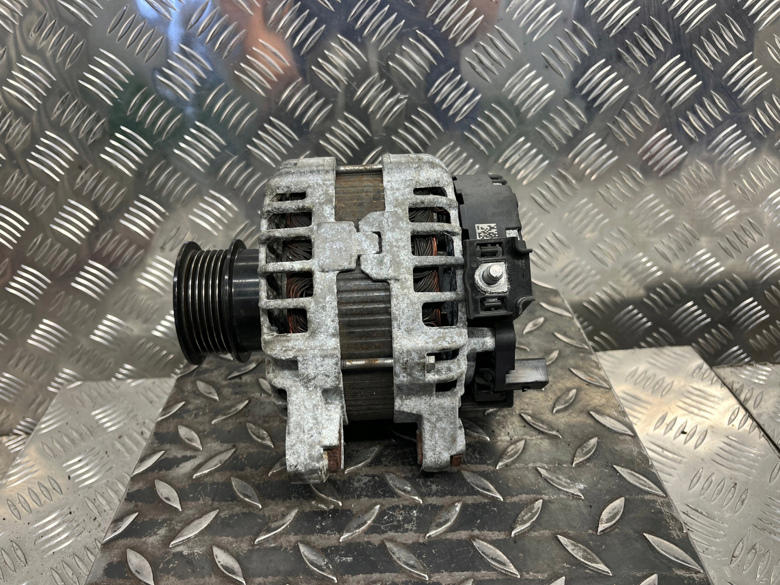 alternator VOLVO XC90 II 30659580