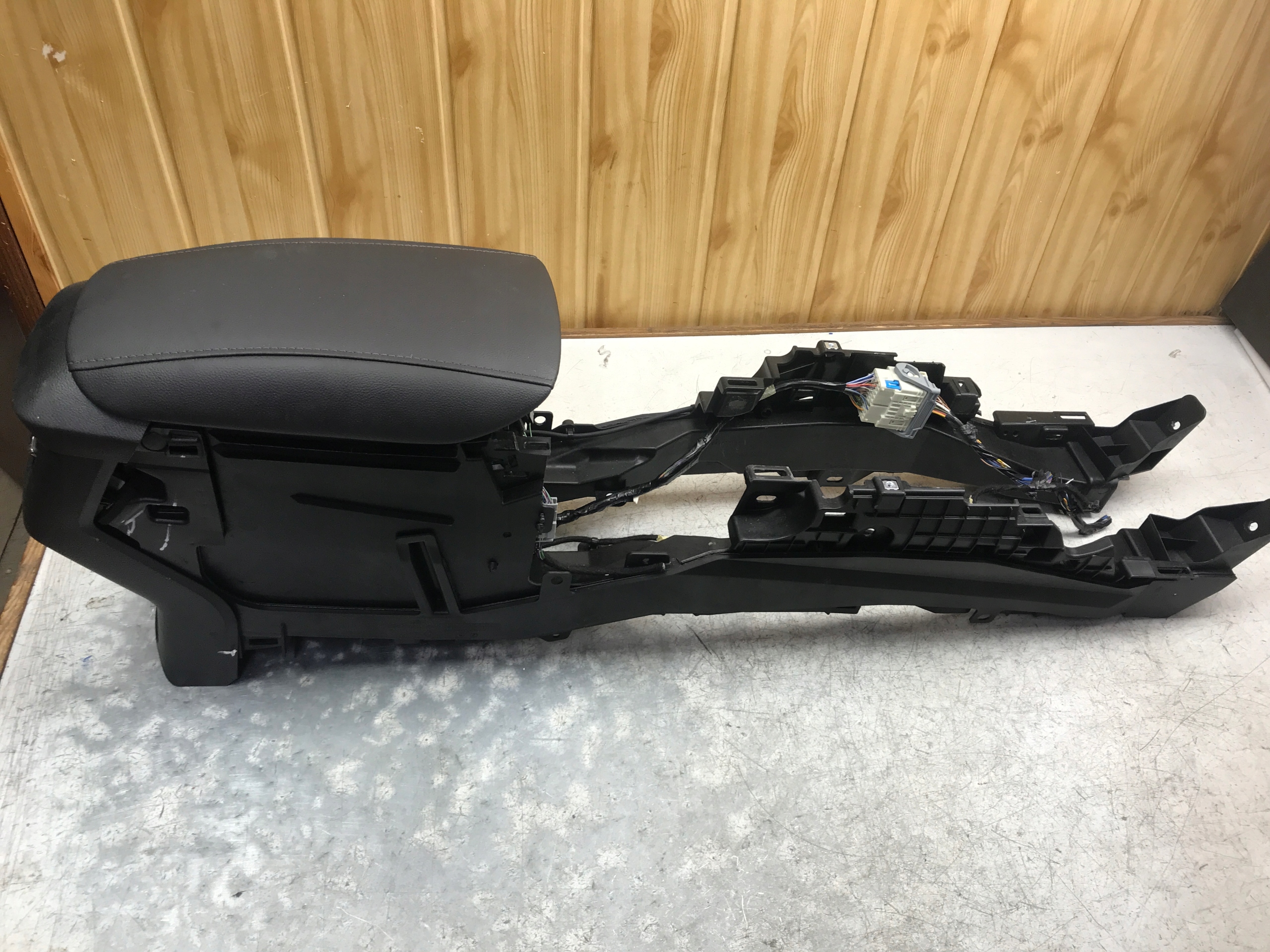 TUNEL central support armrest FORD MONDEO MK5