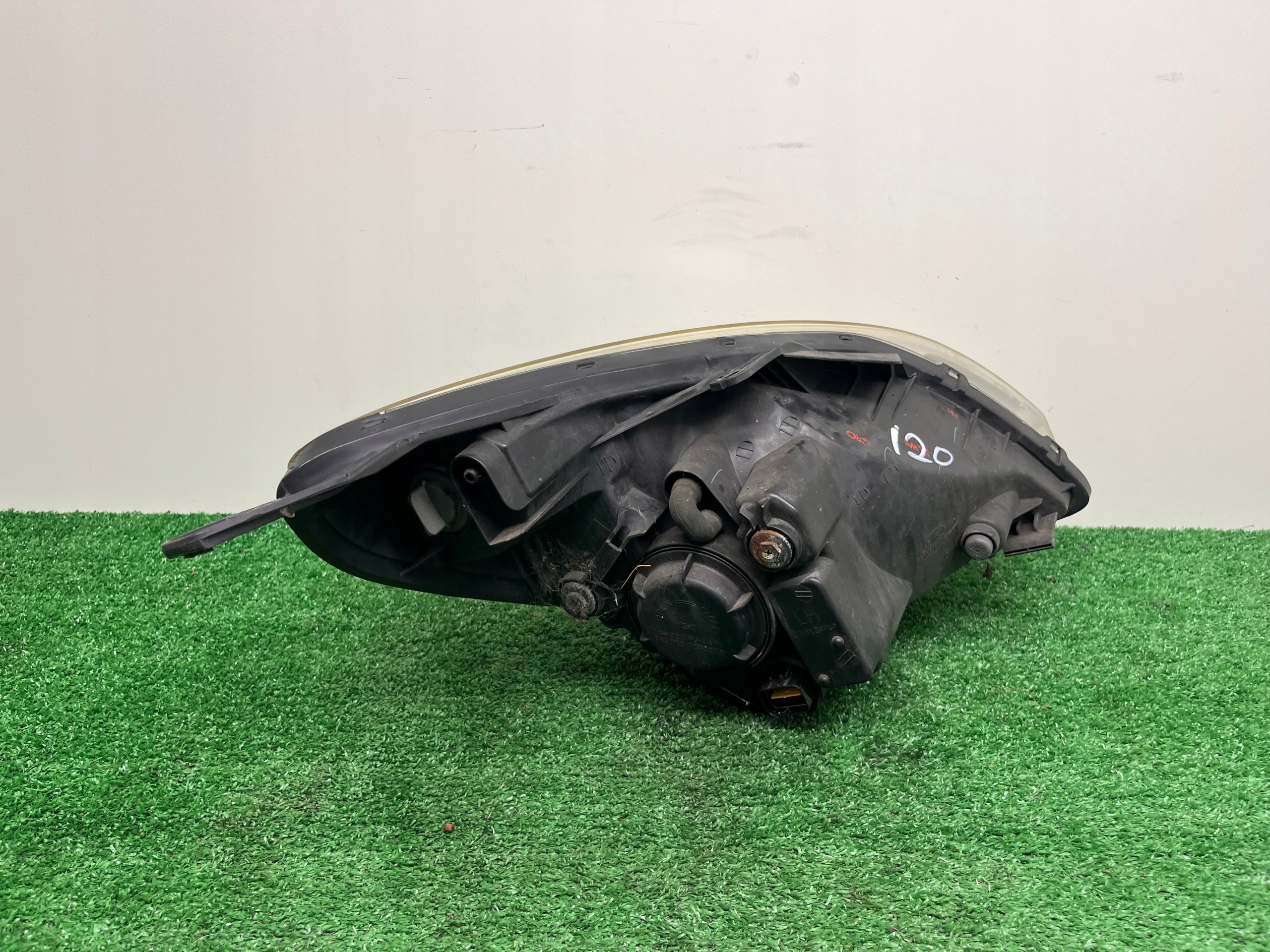 light left front HYUNDAI I20 92101-1J0XX