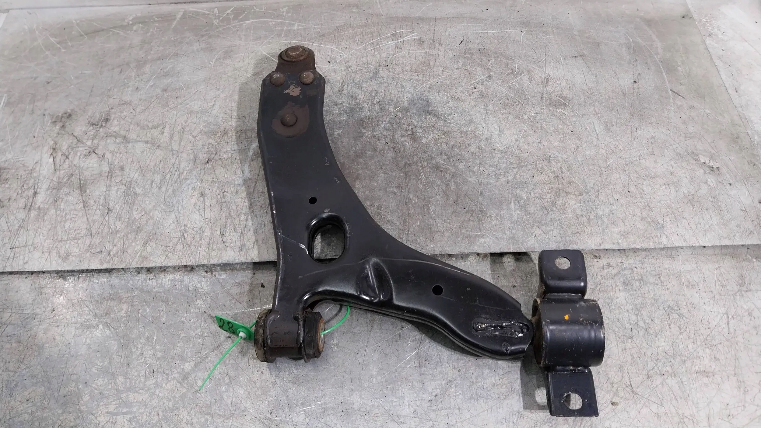 arm front left 2M513051BC FORD FOCUS MK1