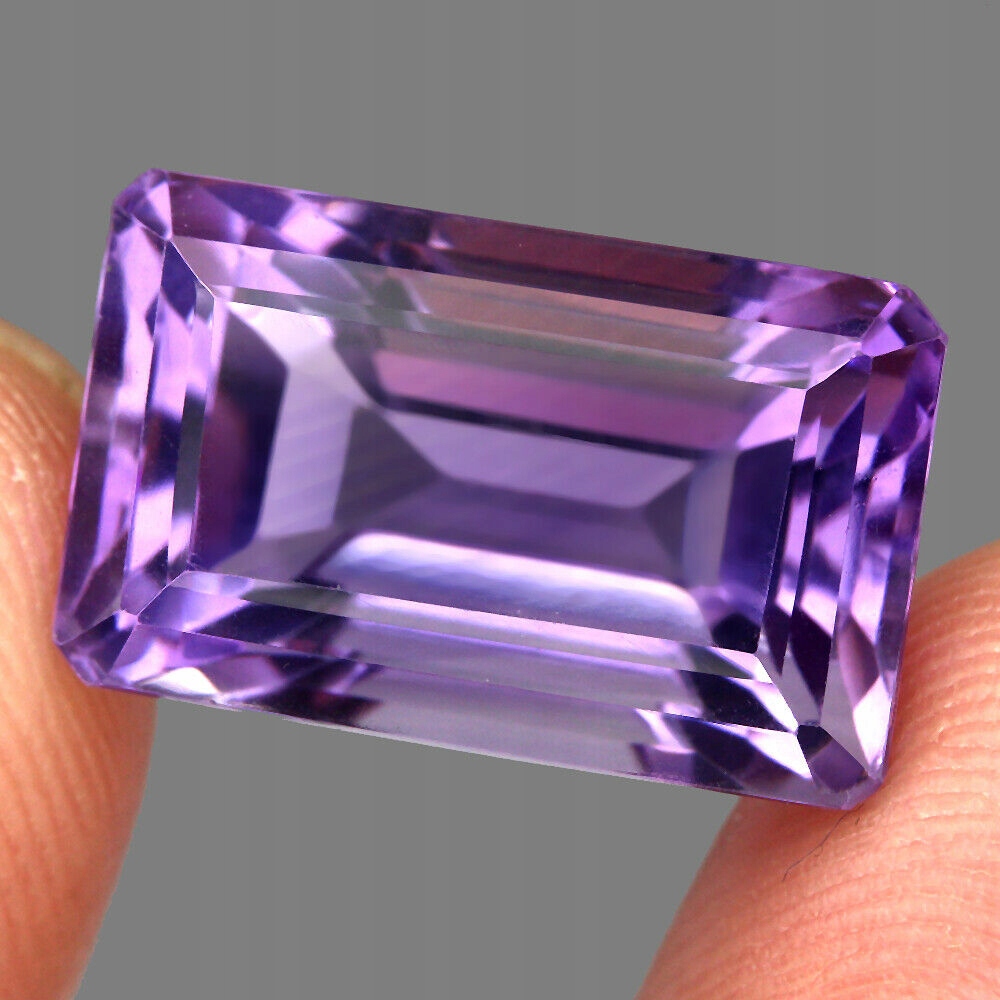 Přírodní kámen ametyst 20.13ct Vvs