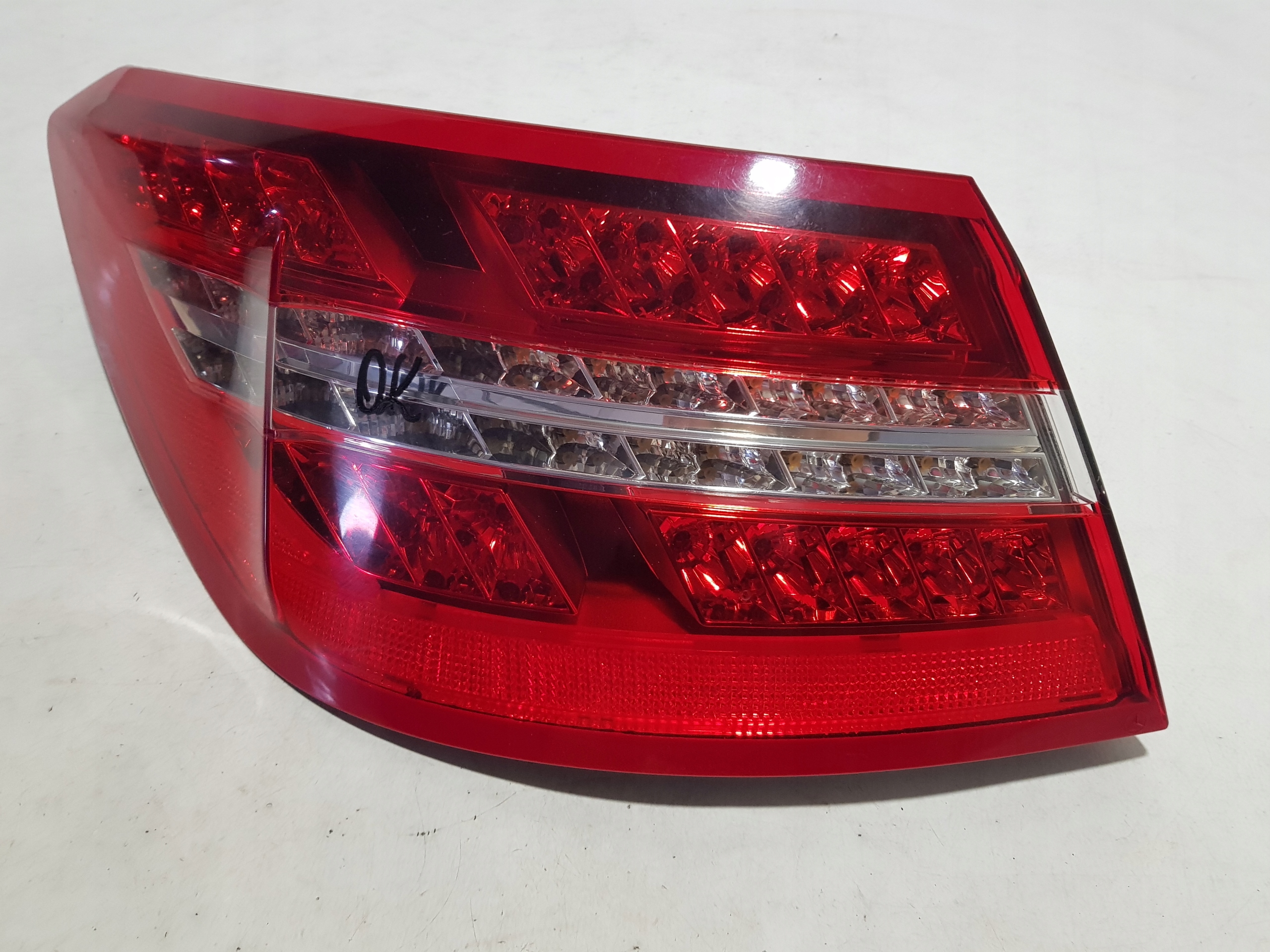 MERCEDES E COUPE CABRIO W207 C207 light left rear part rear left LED 2078200164