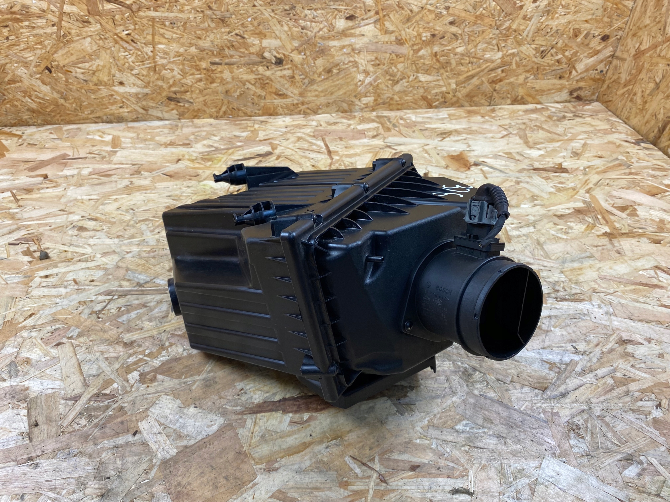 LAND ROVER oe GJ32-9A612-AB корпус салонного фильтра