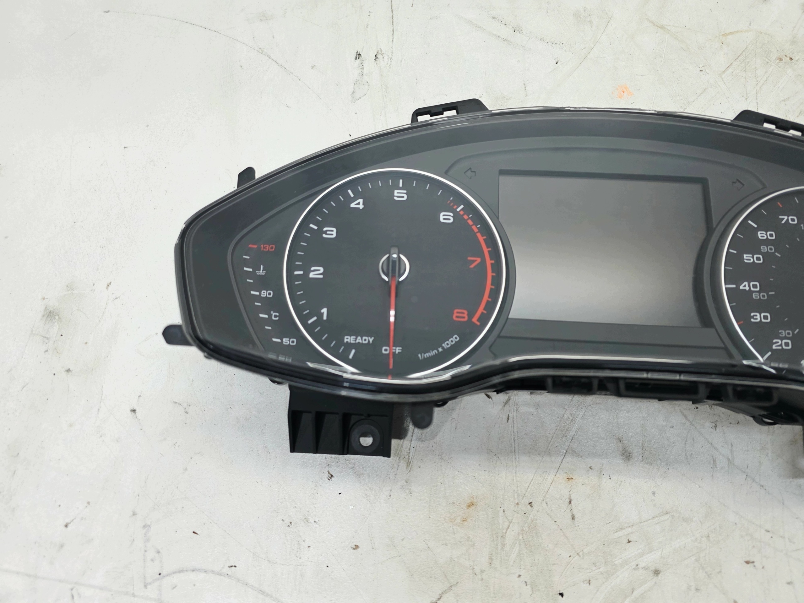 budíky budiky display AUDI A4 B9 A5 1.4 TFSI 8W5920940B