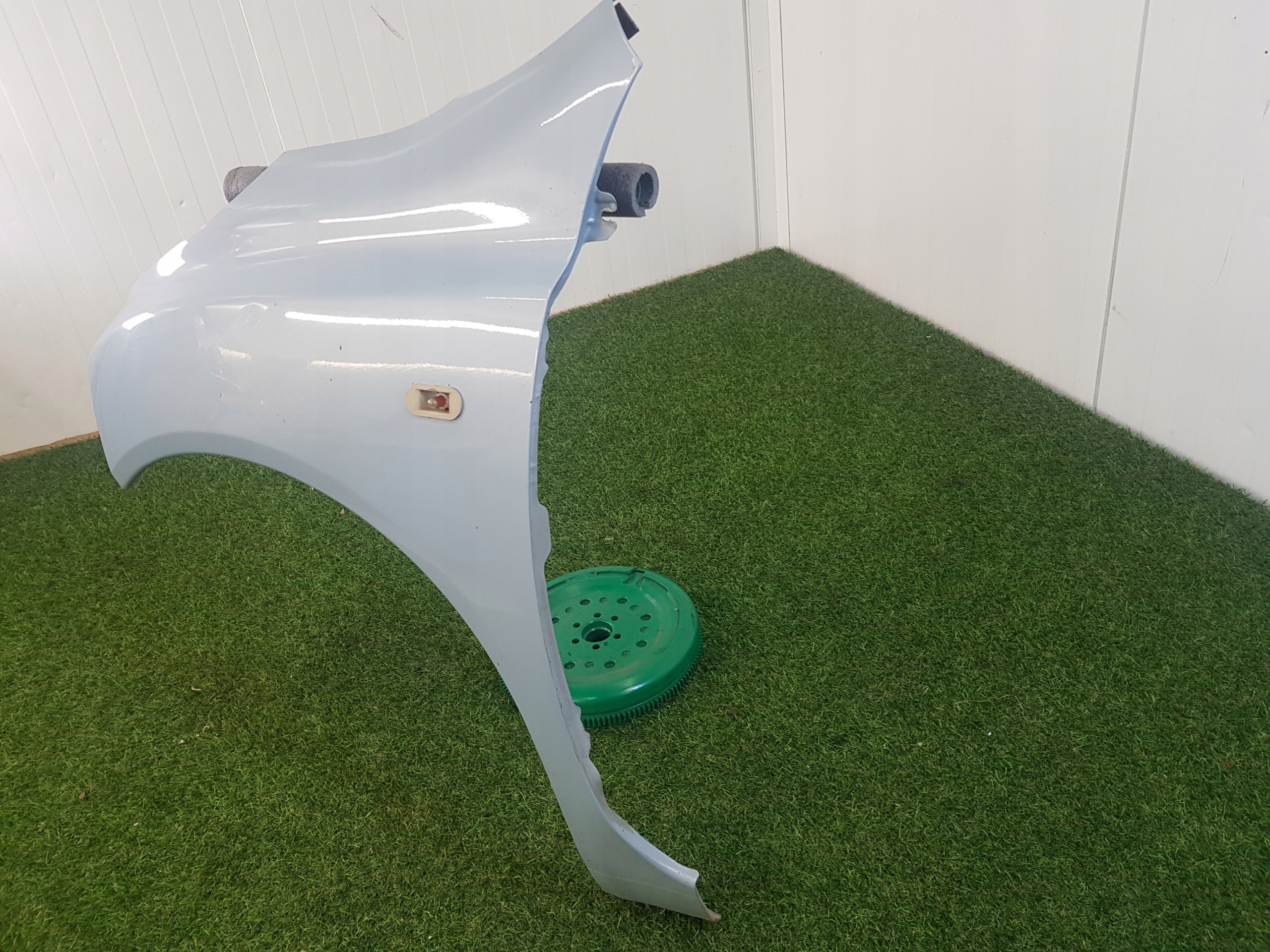 fender left front NISSAN MICRA K12