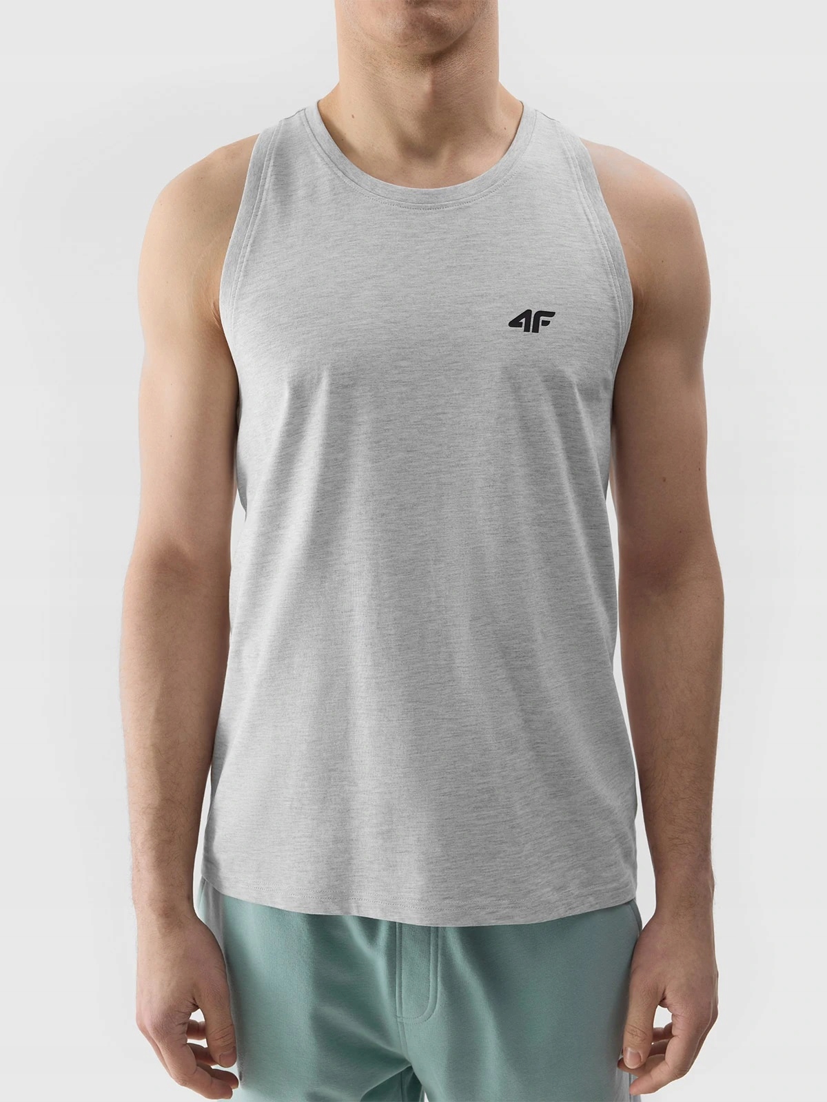 4F KOSZULKA MĘSKA BEZ RĘKAWÓW BOKSERKA TSLEM076 SZARA L Kolor dominujący czarny