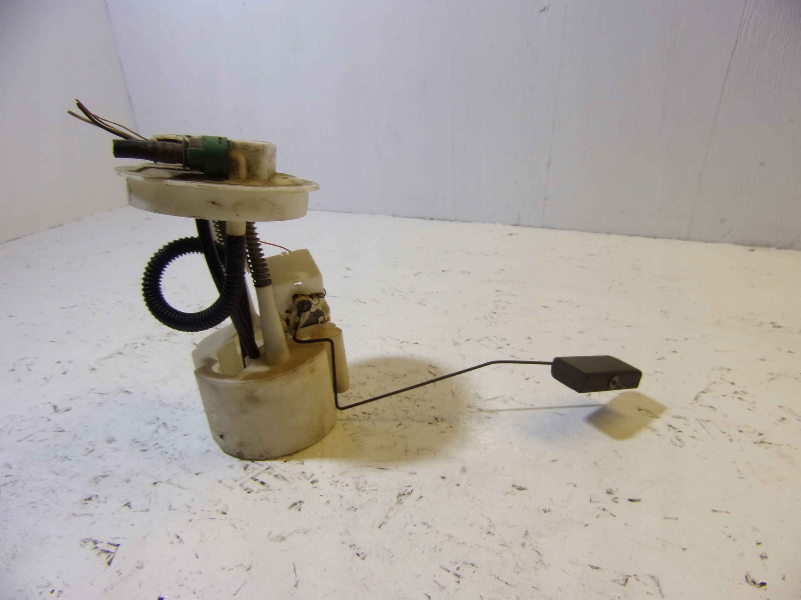 CZUJNIK POZIOMU PALIWA RENAULT MEGANE 1 I 1.9 DTI