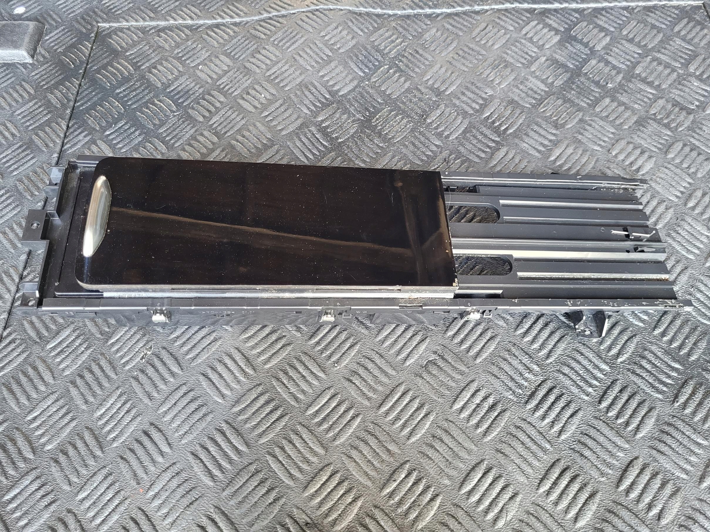 pretinac suvozača drška za KUBKI RANGE ROVER VOGUE L405