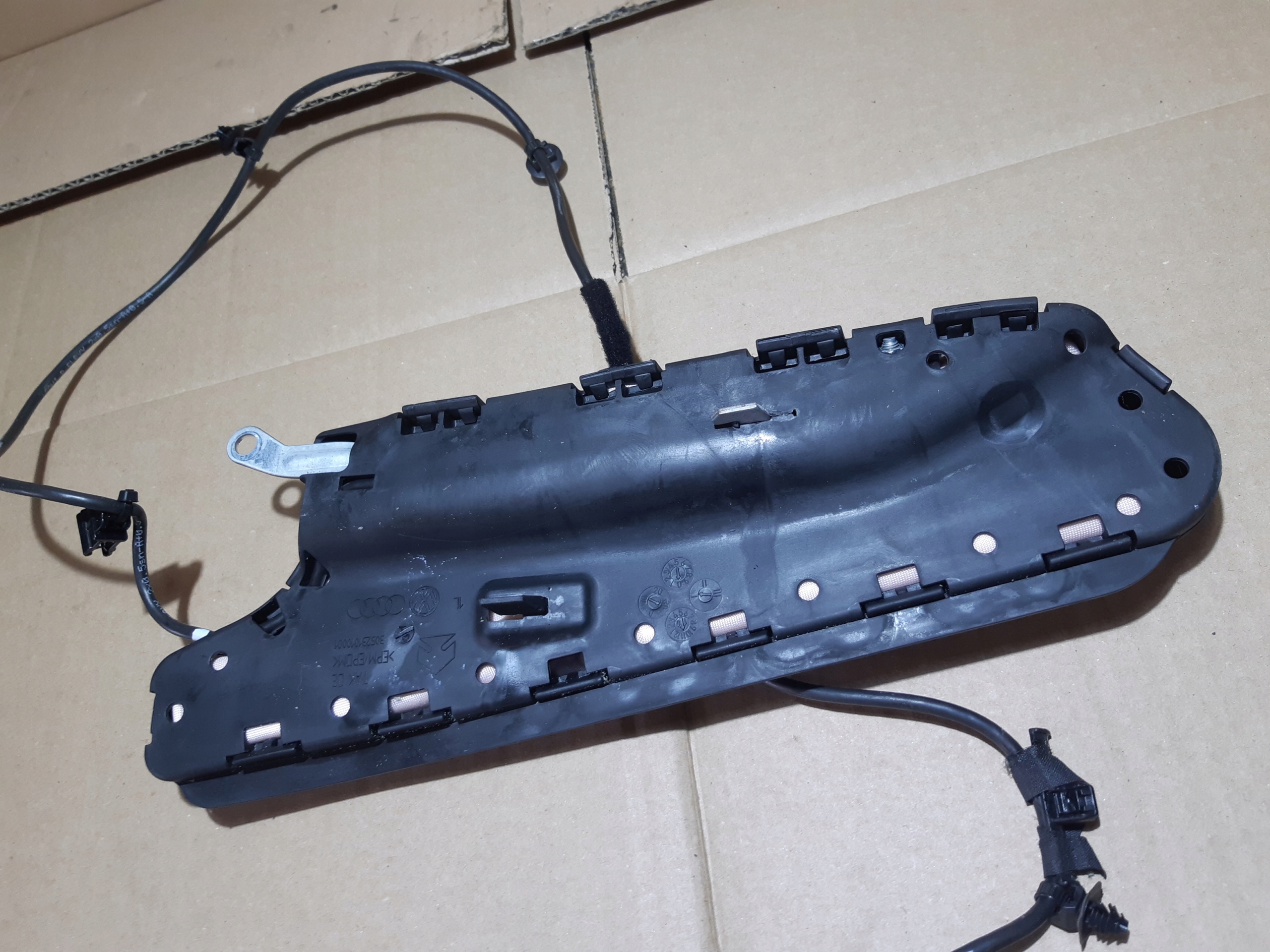 AUDI Q7 4L airbag sedačky levá předek 4L0880241B