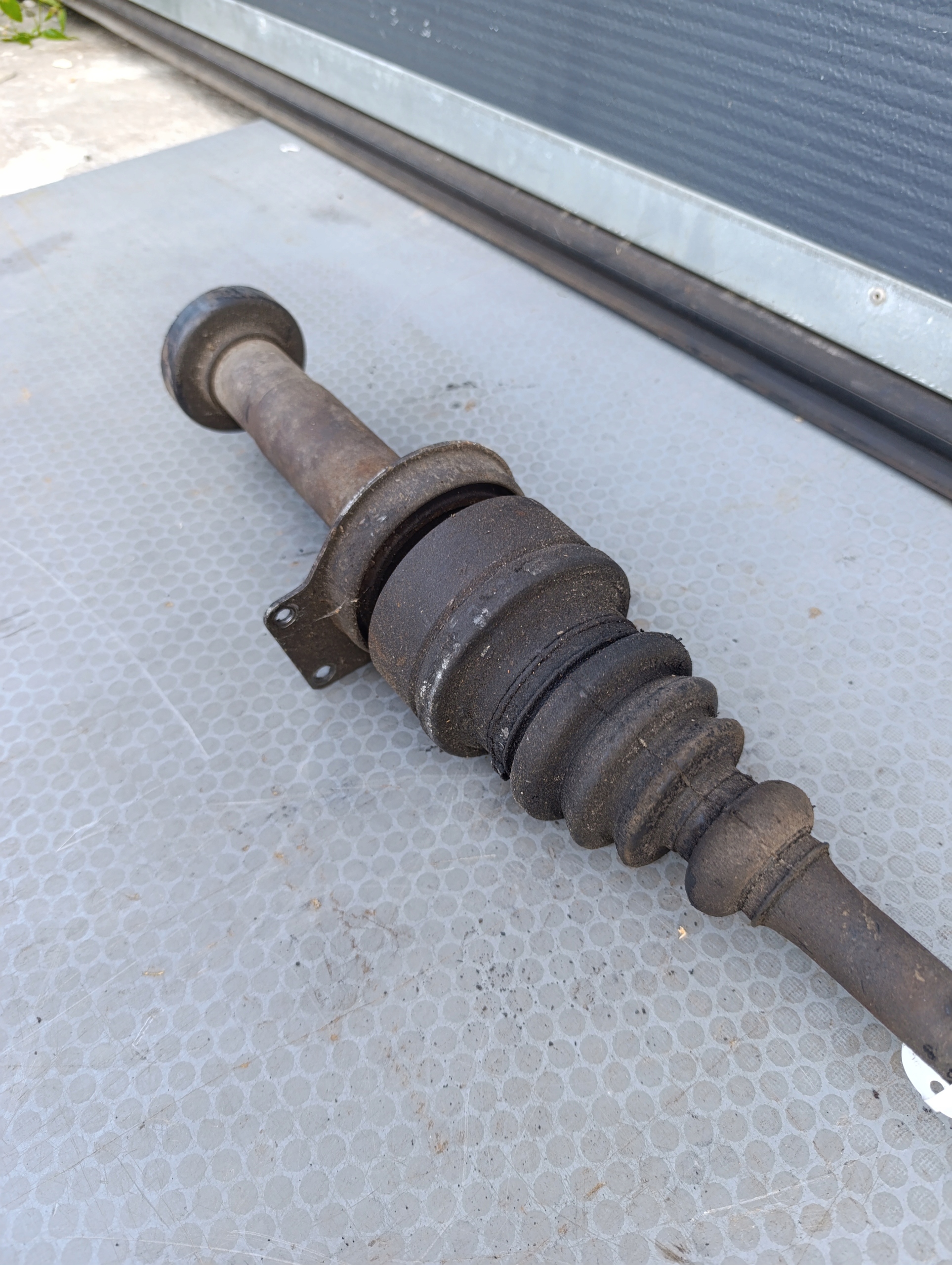 VW T5 1.9 TDI semi-axis long right front 7H0407272AJ