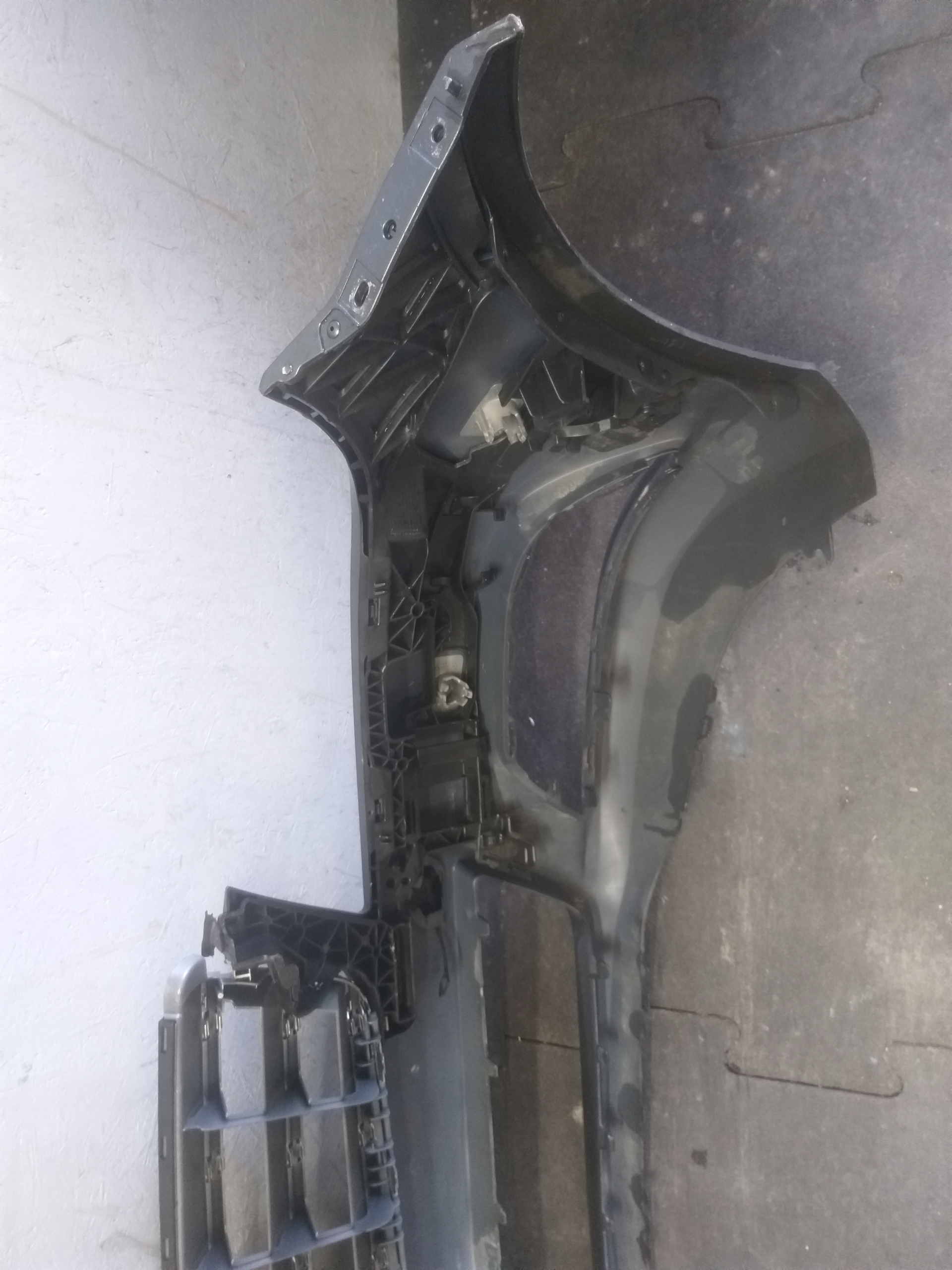 bumper front MERCEDES C KLASA W204 LIFT 10