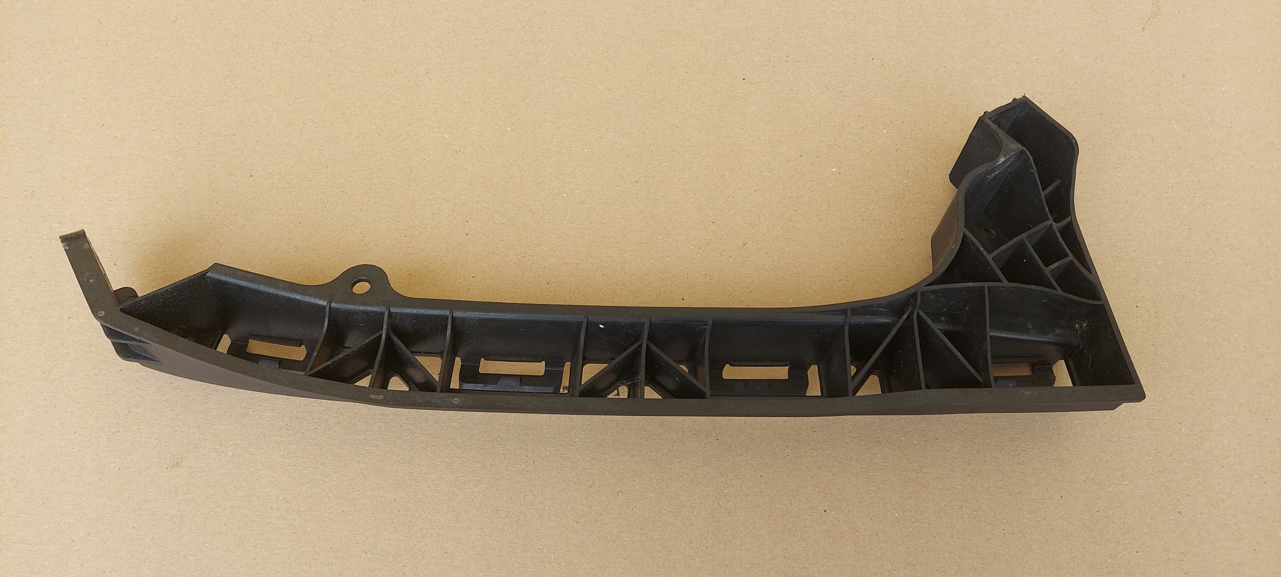 bumper bracket left front HONDA JAZZ III 08-15 71190-TF0
