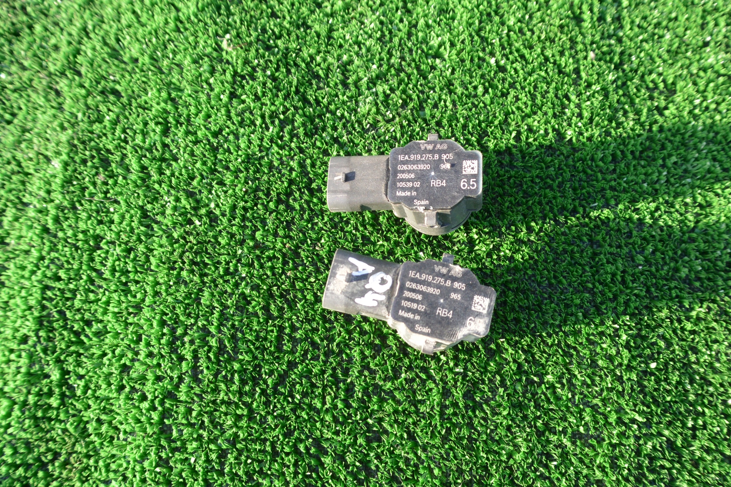 Sensor Parken PDC der Stoßstange AUDI VW SEAT SKODA 1EA919275B
