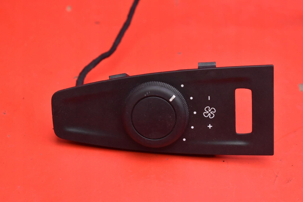 control panel air conditioning devices left rear part 96754037ZD CITROEN C4 GRAND PICASSO 2 II