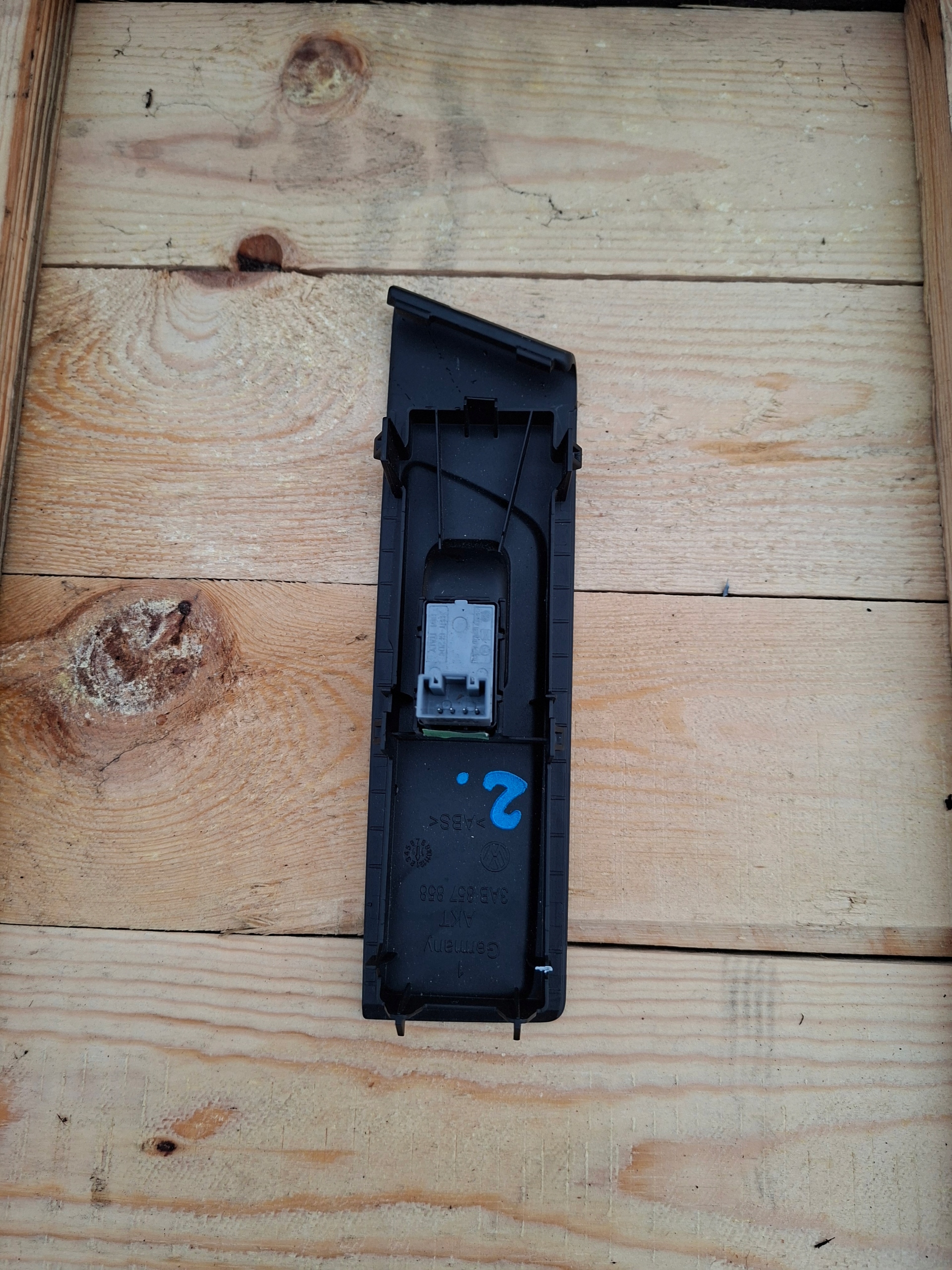 switch button windows right front VOLKSWAGEN PASSAT B7 3AB857858