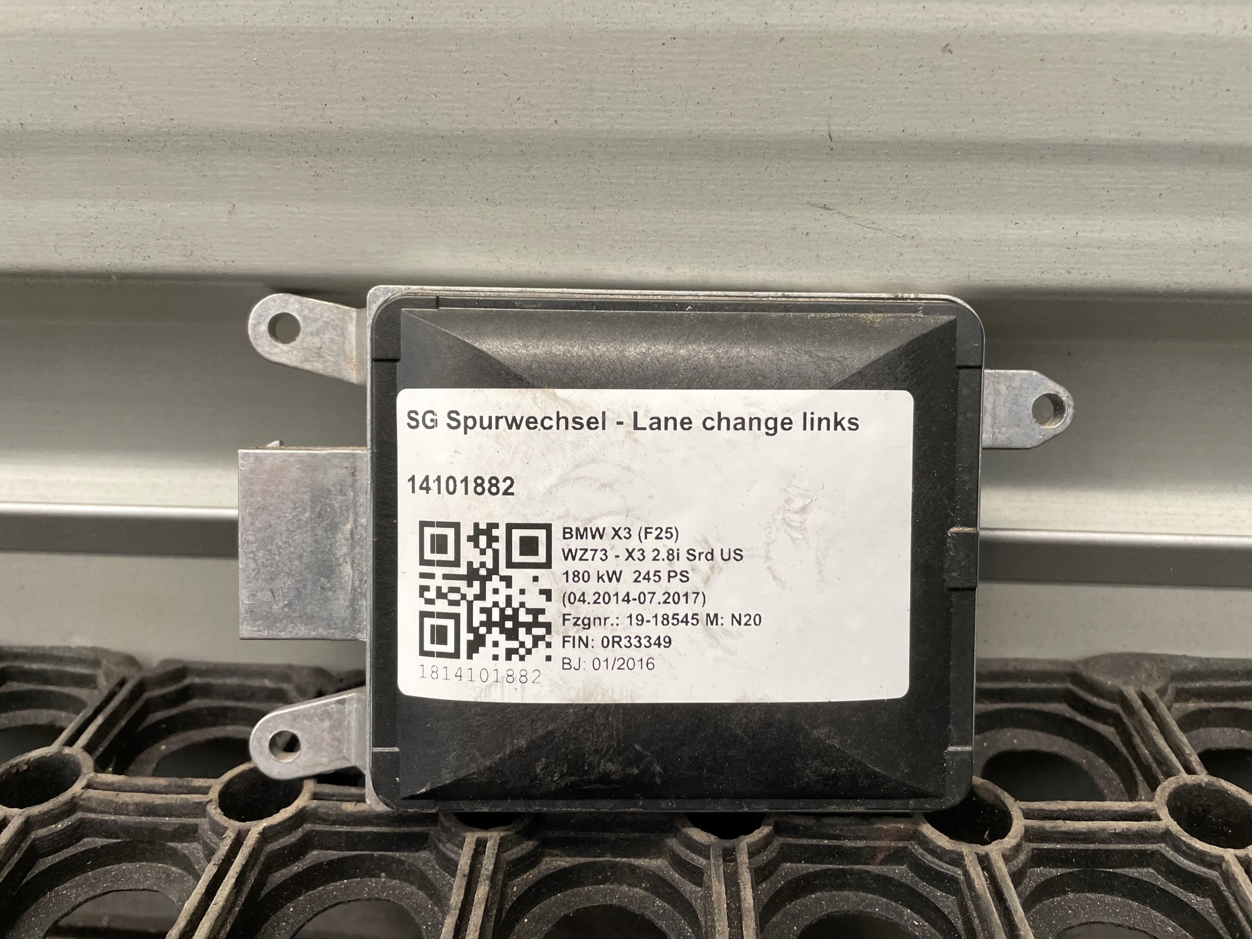 Датчик переключения полосы движения BMW OE 6873290