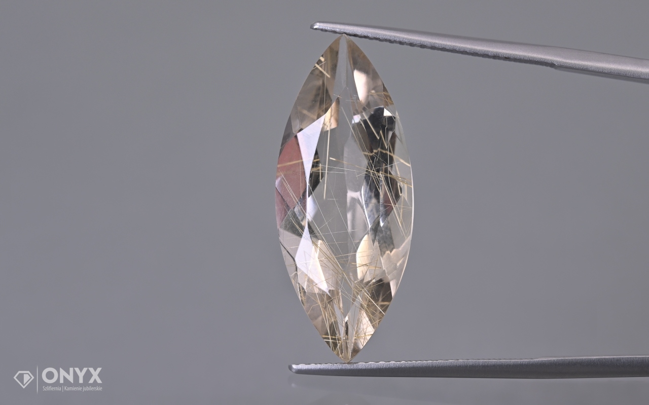 Křemen s rutilem fasetovaný markýza 26,5x11 mm