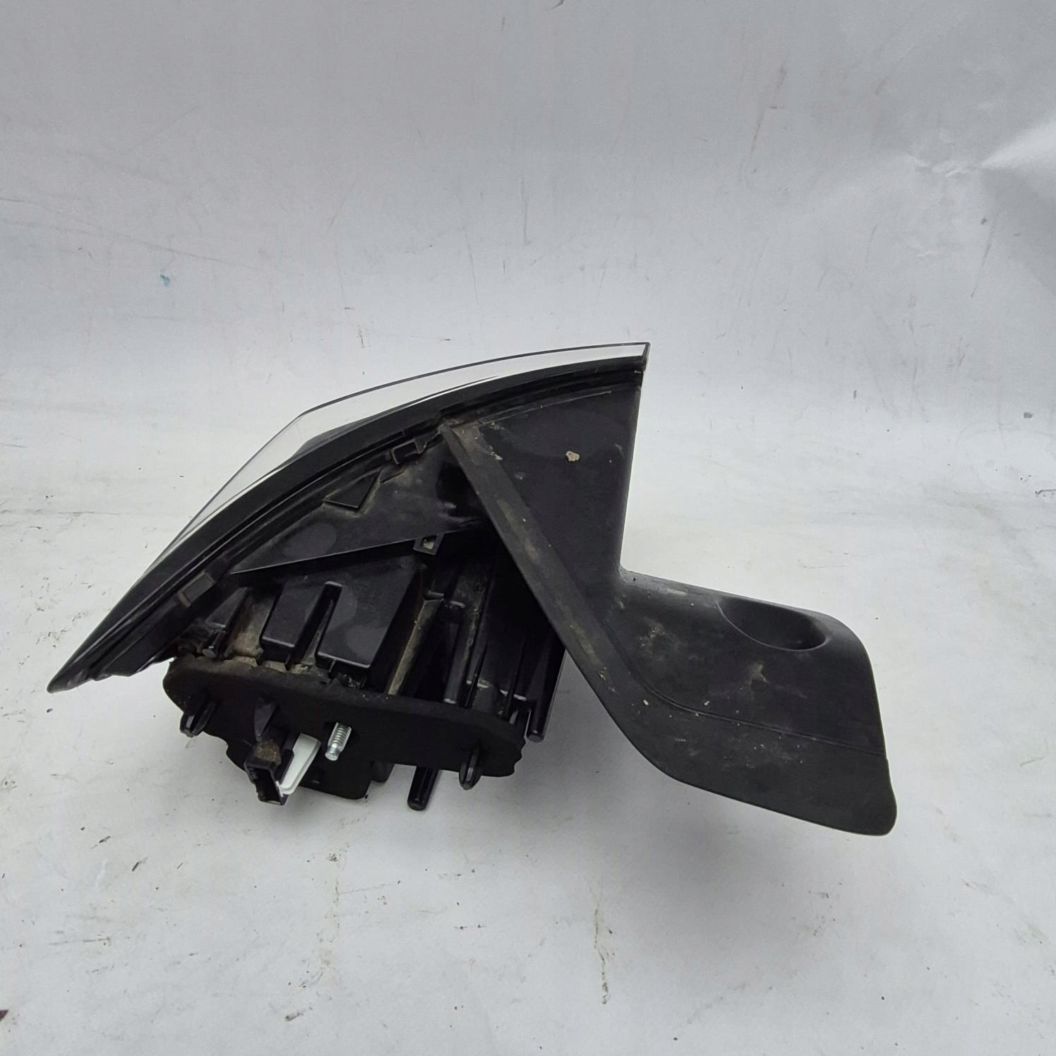 OPEL MOKKA B 20- light right rear part rear 9833721980