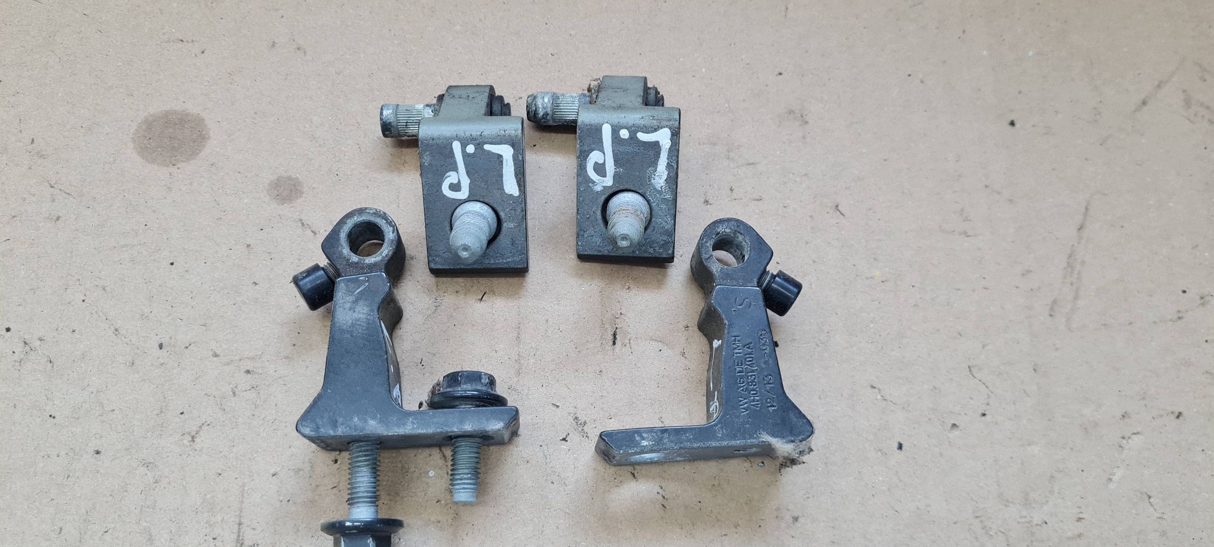A7 4G S7 hinge hinges door left left front LX7U 4H0831401A