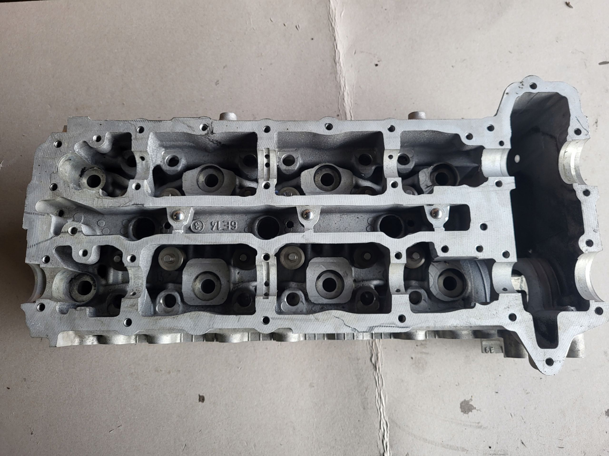 GŁOWICA ZAWORÓW MERCEDES W211 W209 W219 W221 3.0 CDI V6 R6420163901