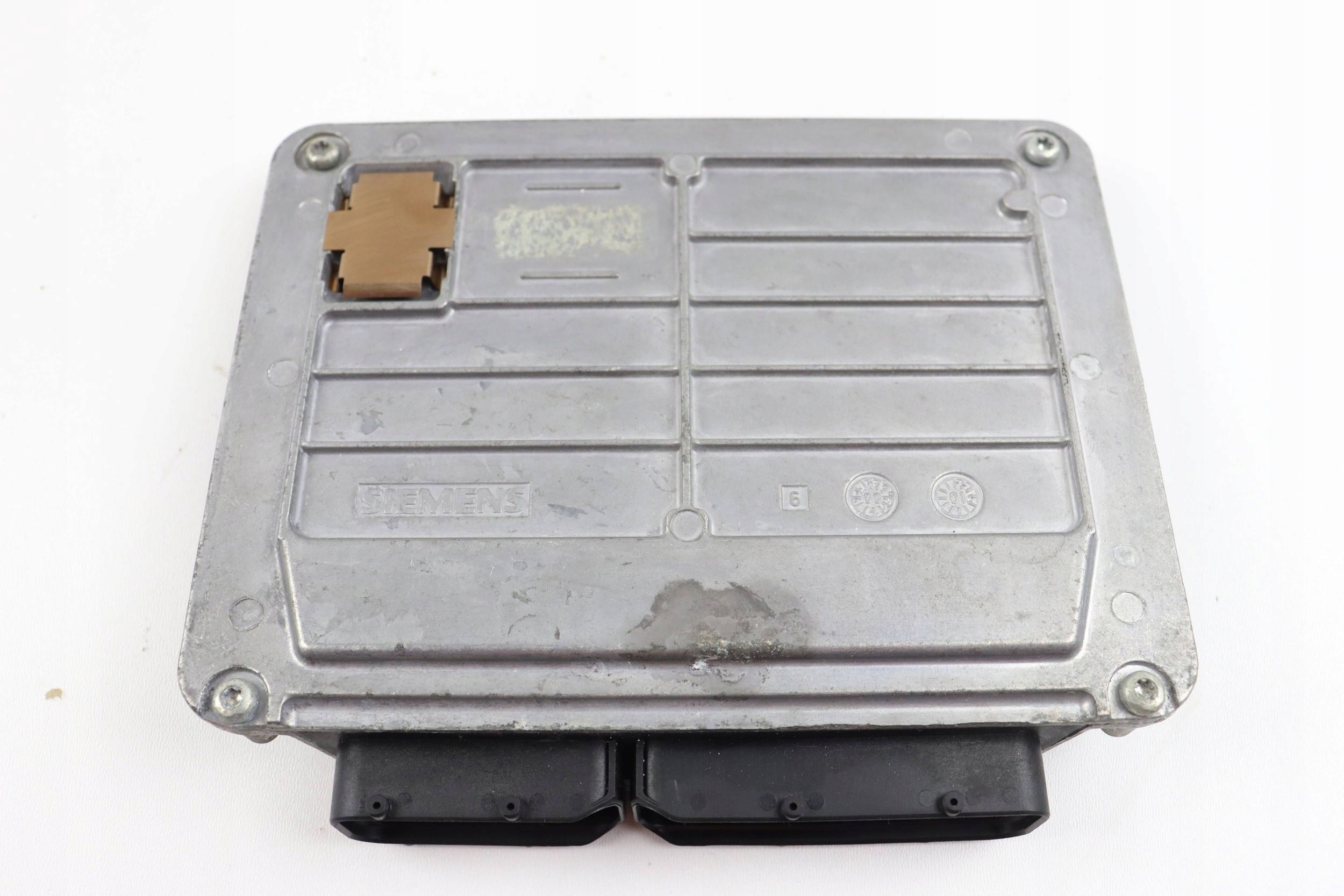 VW PASSAT B5 FL computer control unit of the engine 1.6 8V 1.6 petrol 3B0906018F