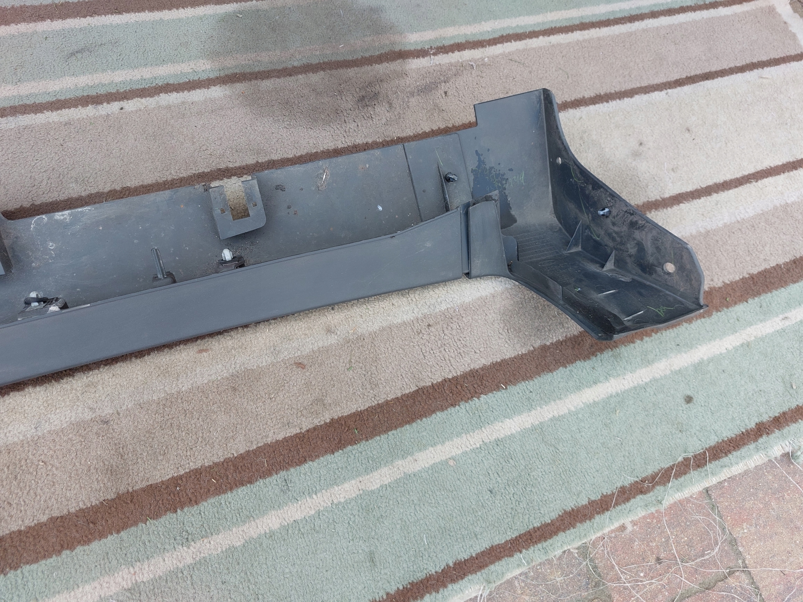 Ford EcoSport moulding cap threshold right