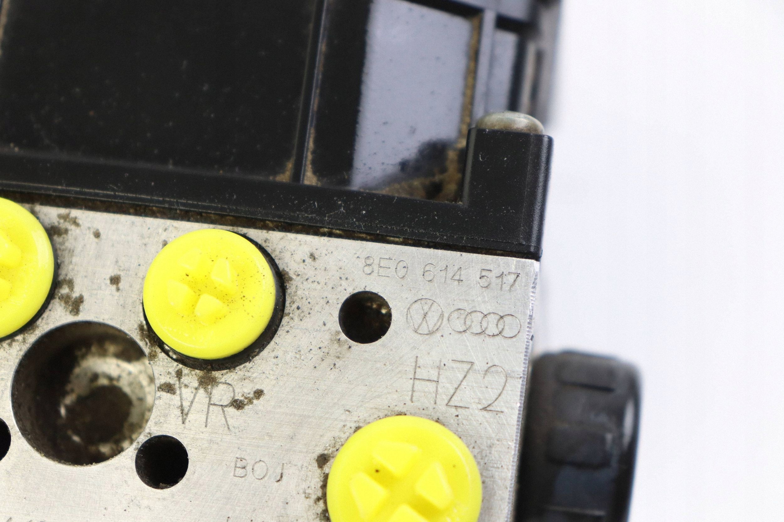 AUDI A4 B6 pump control unit ABS 8E0614517 0265950011 0265225048