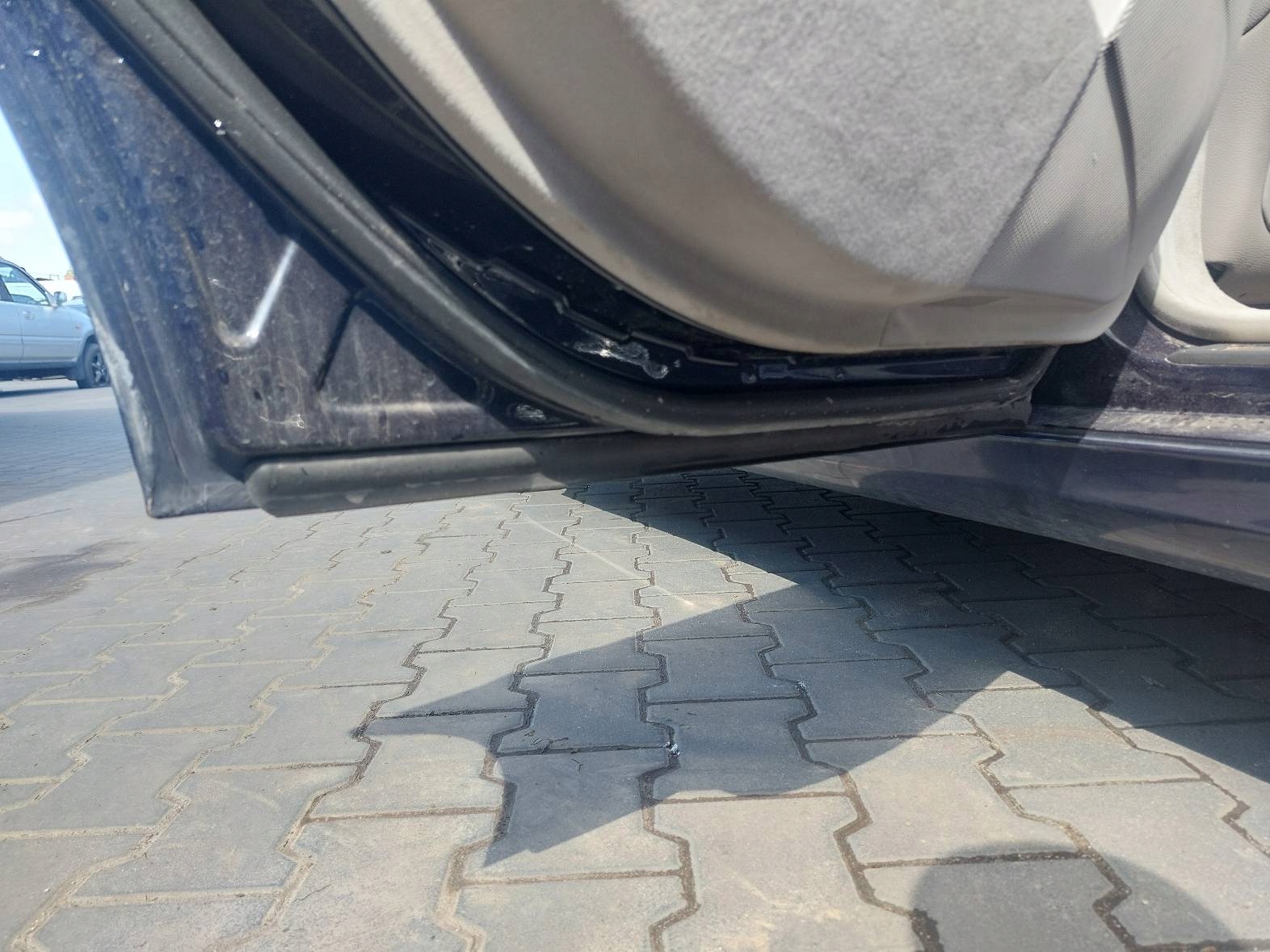 door complete left rear part MERCEDES-BENZ W211 E200
