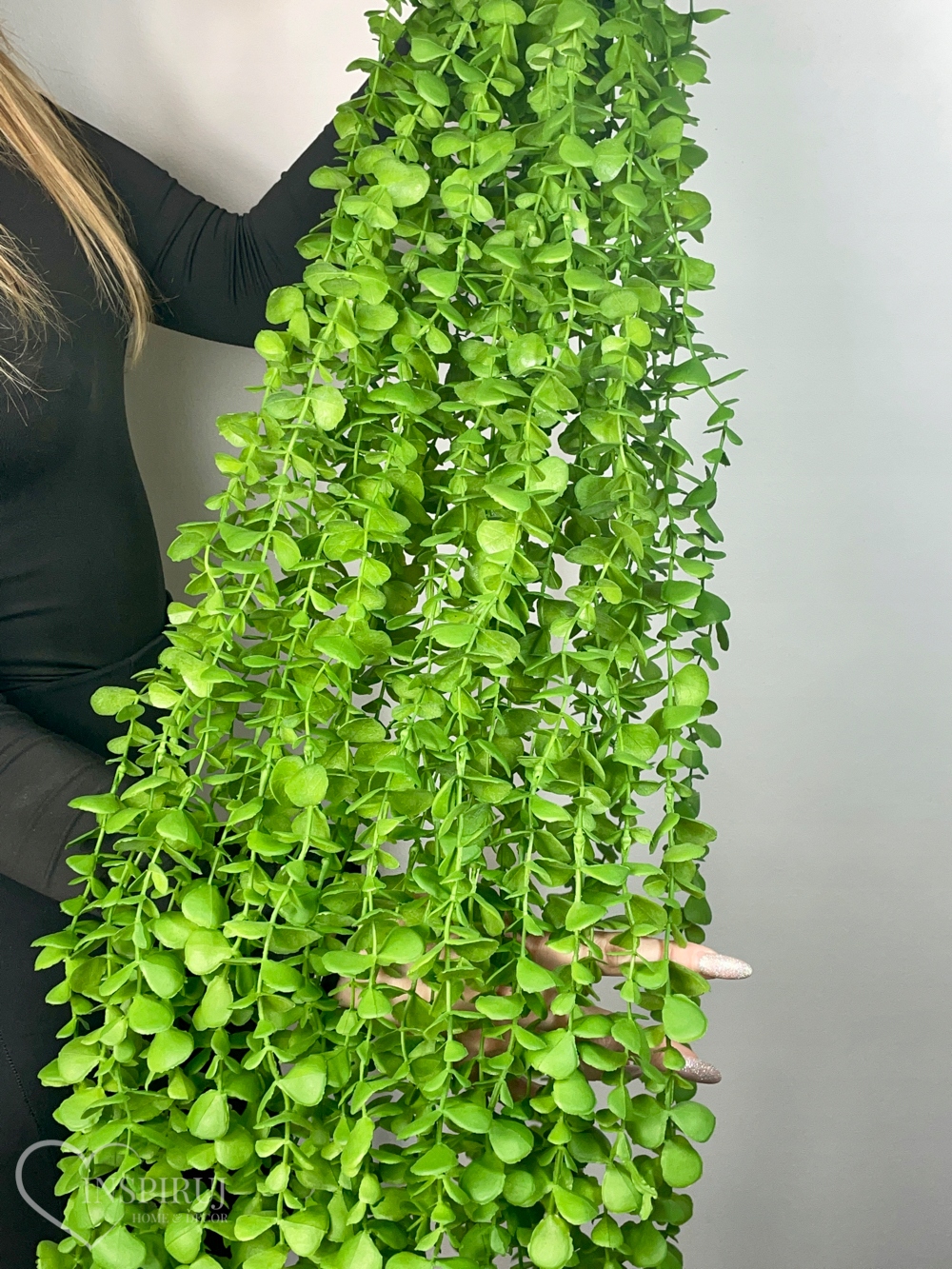 5szt EUKALIPTUS GIRLANDA Z LIŚCI EUKALIPTUSA ZIELONE ZWISY SZTUCZNE KWIATY Wysokość maksymalna 120 cm