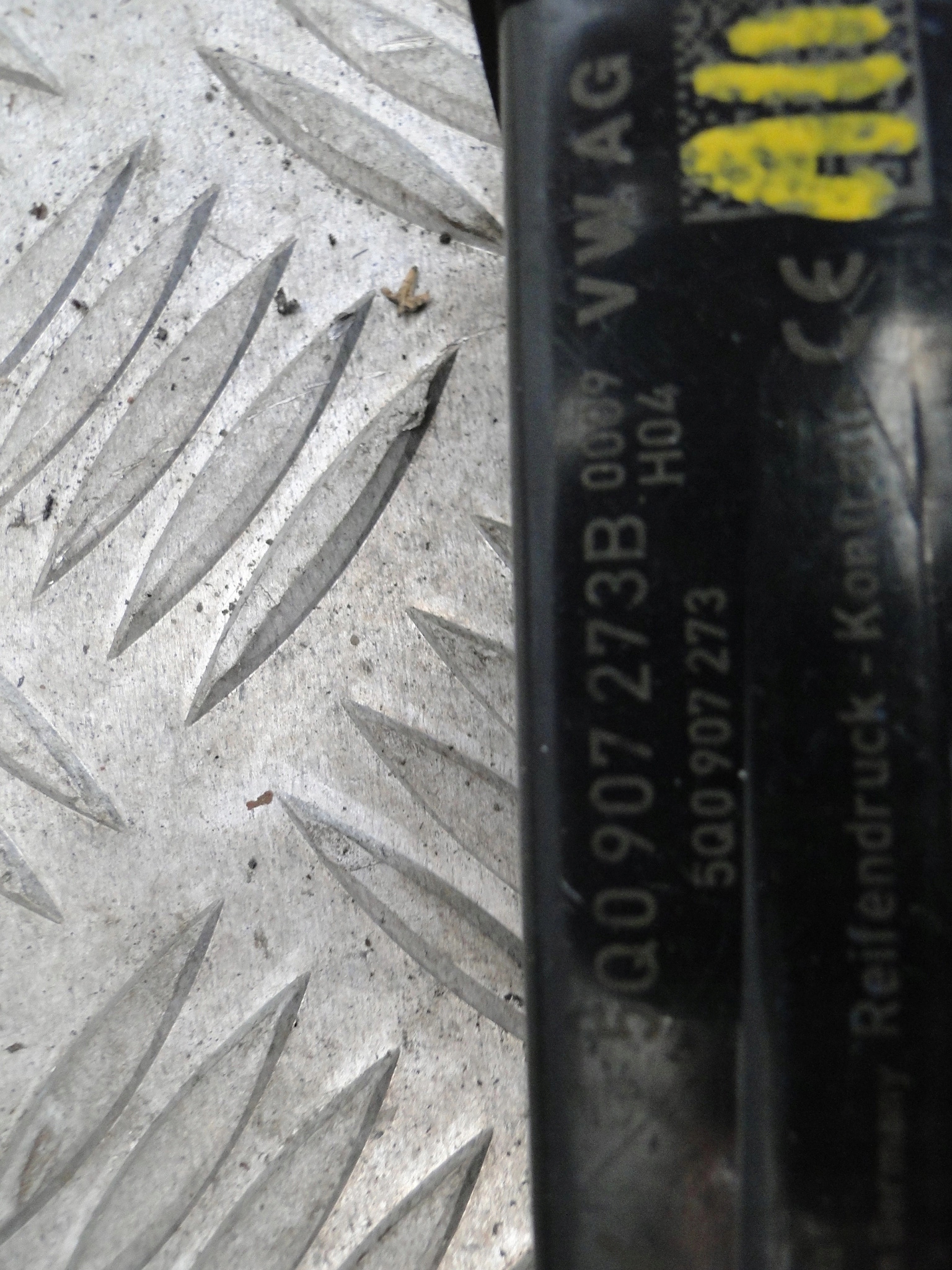 MODUŁ CIŚNIENIA KÓŁ TPMS VW GOLF 7 5G 5G0 5Q0907273B Typ samochodu Samochody osobowe