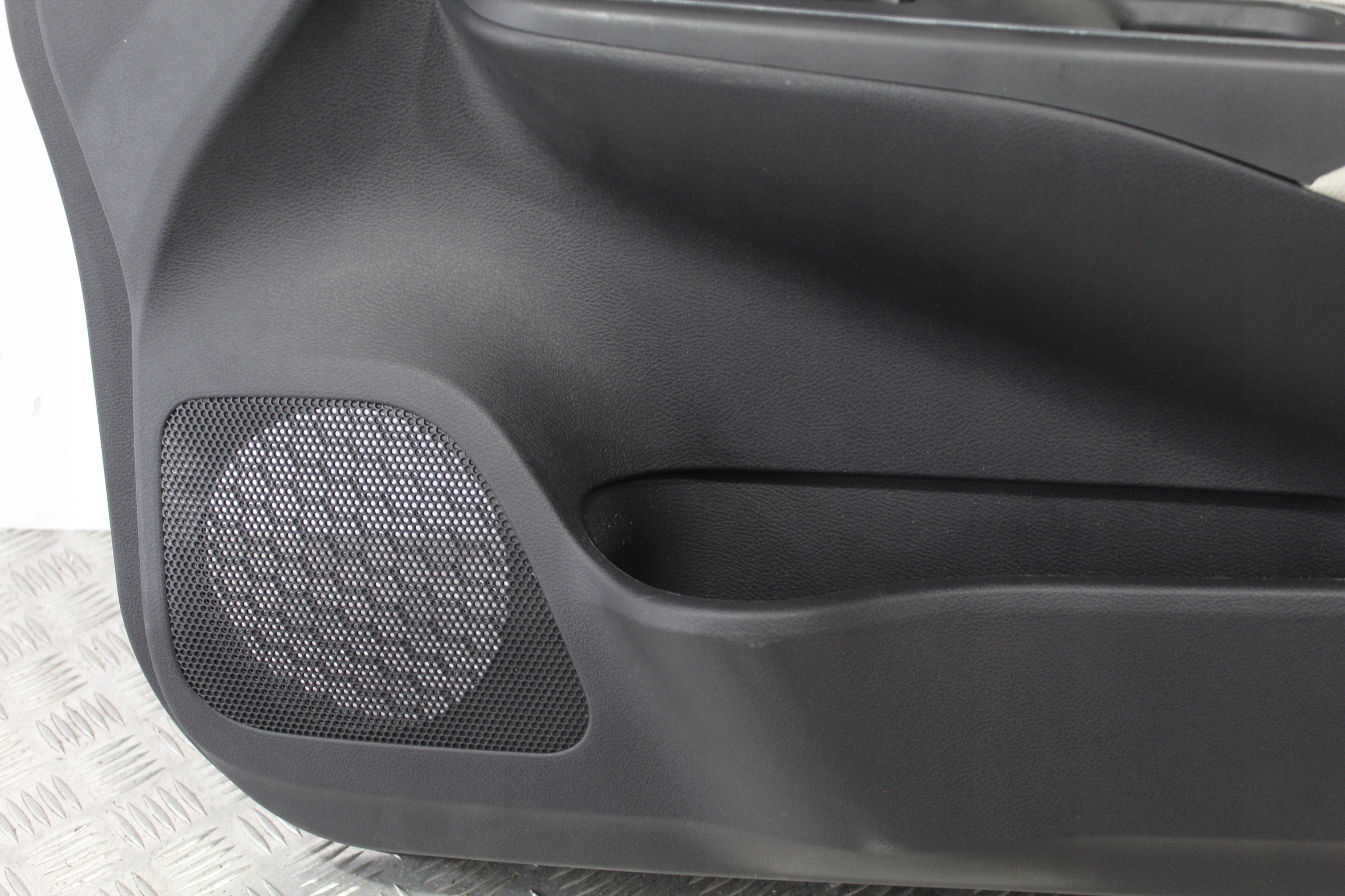 side door right front MICRA V 5 K14