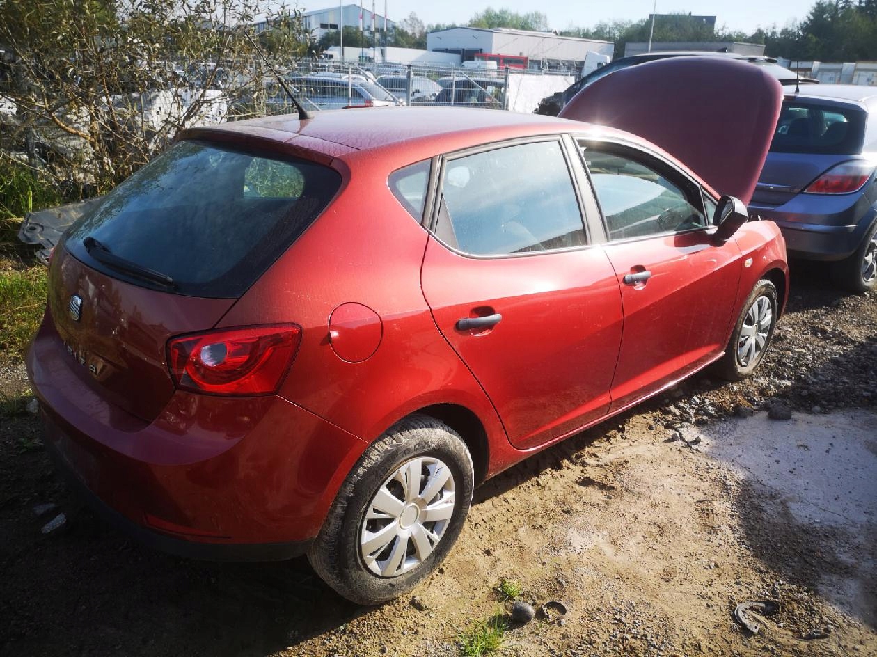 seat IBIZA шланг воды 2009 1.2л
