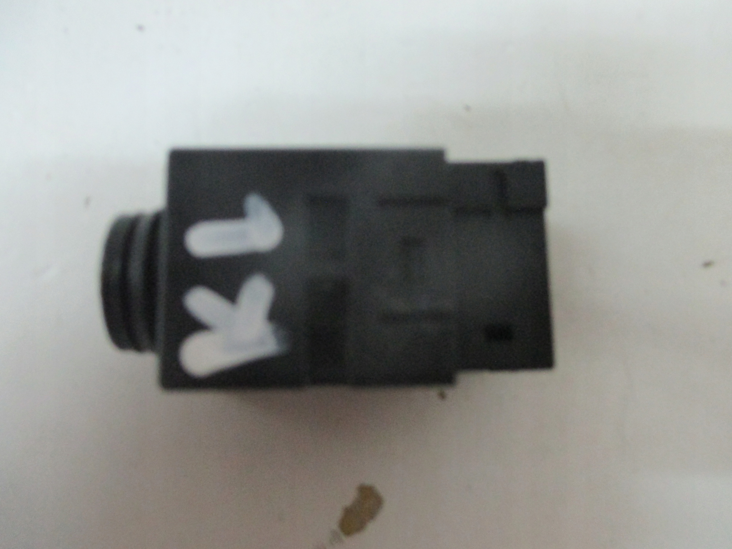 9646573380 - Датчик температуры воздуха PEUGEOT 407 CITROEN C5